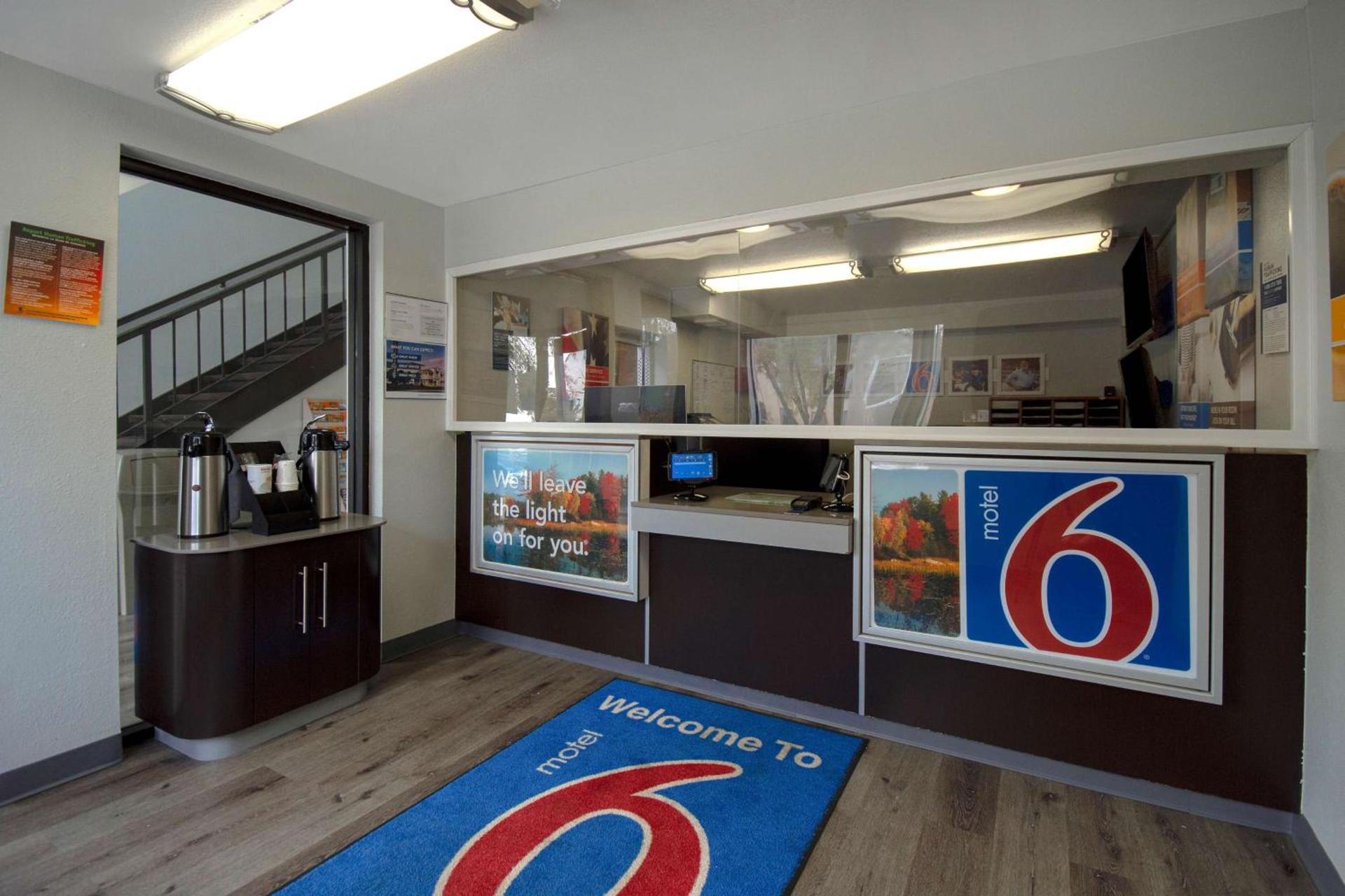 Studio 6 Merrillville IN photo 25
