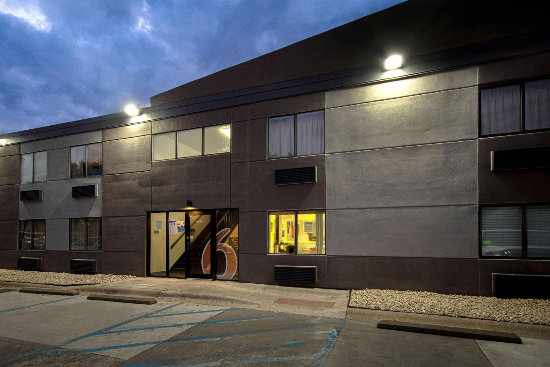 Studio 6 Merrillville IN photo 8
