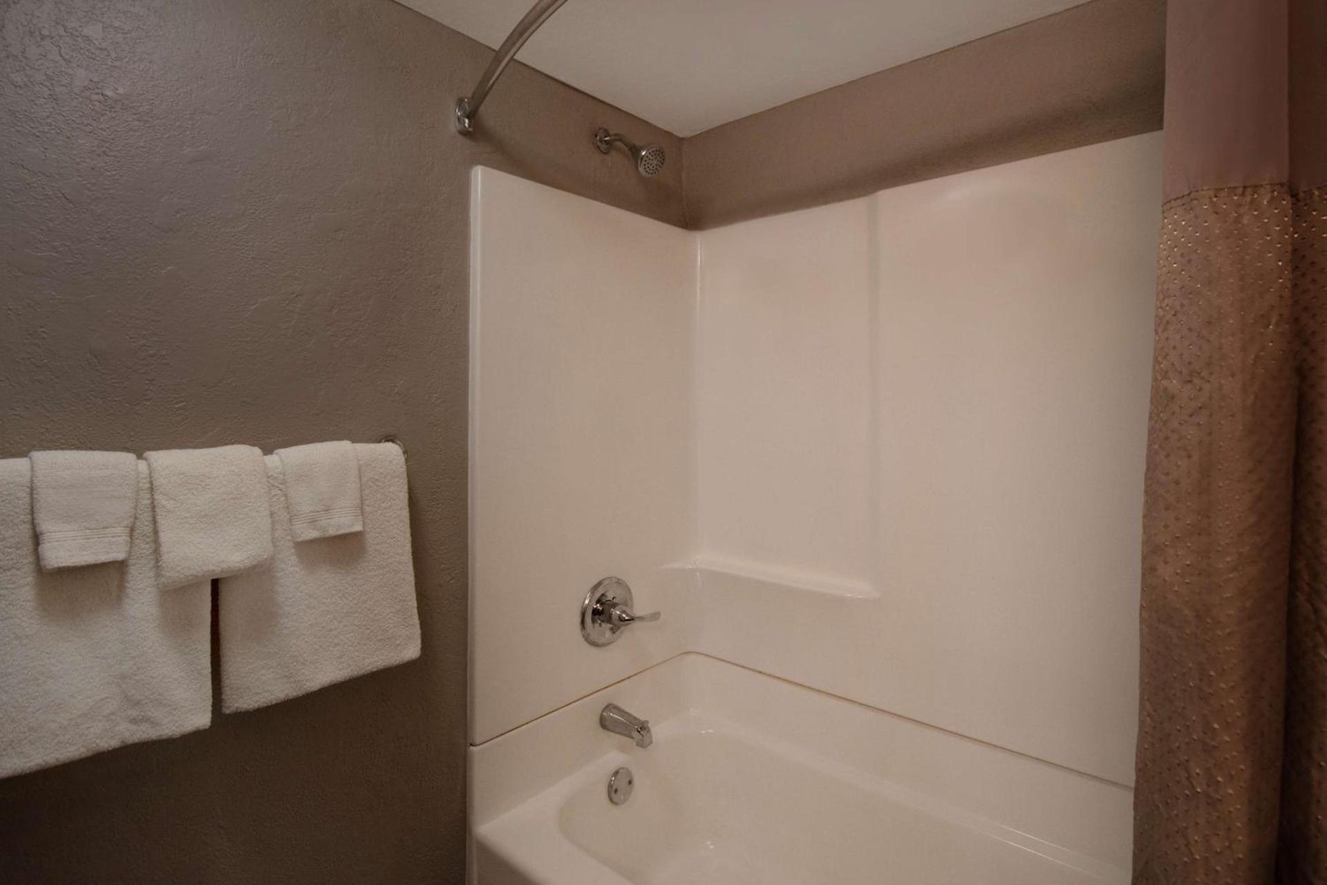Studio 6 Merrillville IN photo 23