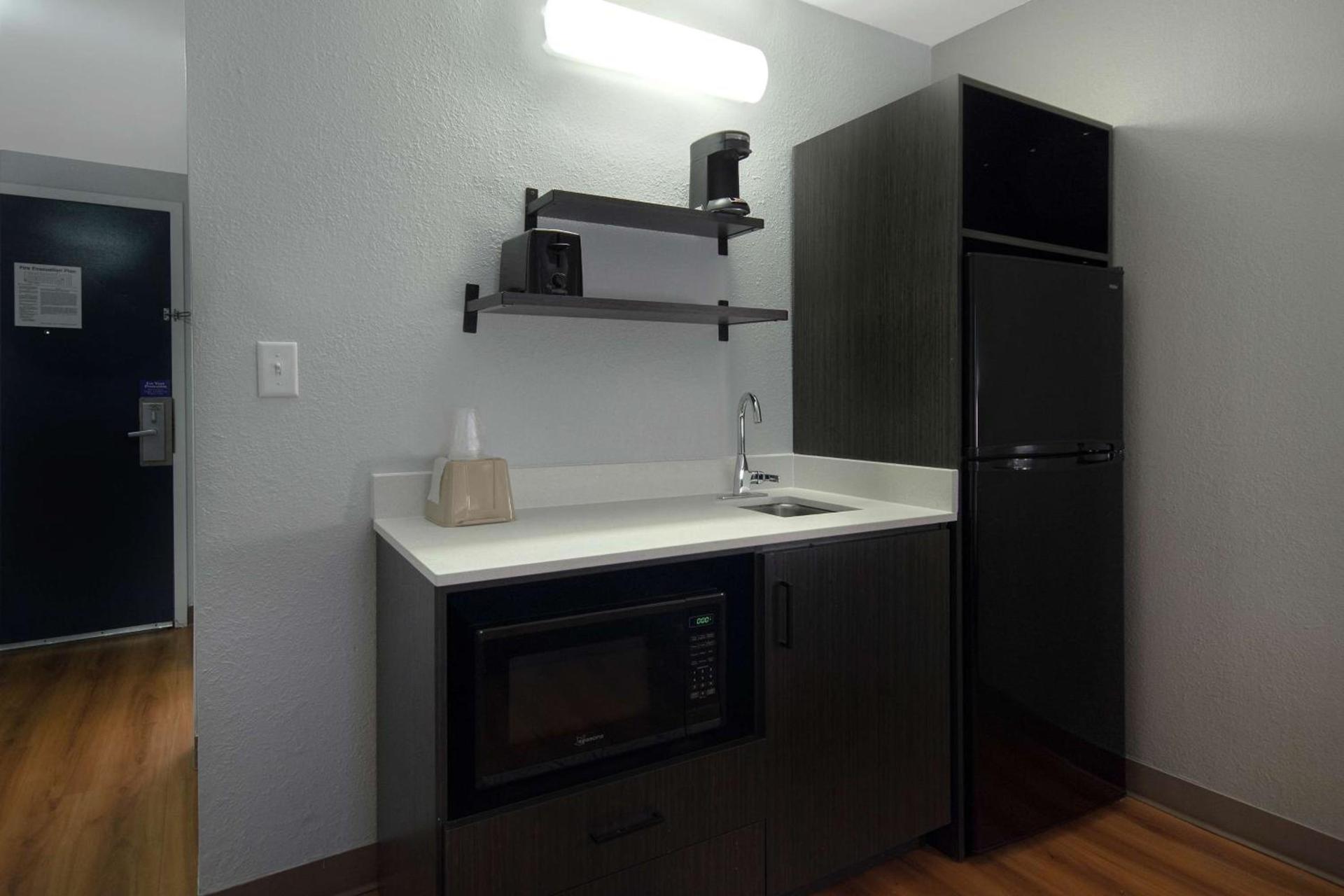 Studio 6 Merrillville IN photo 21
