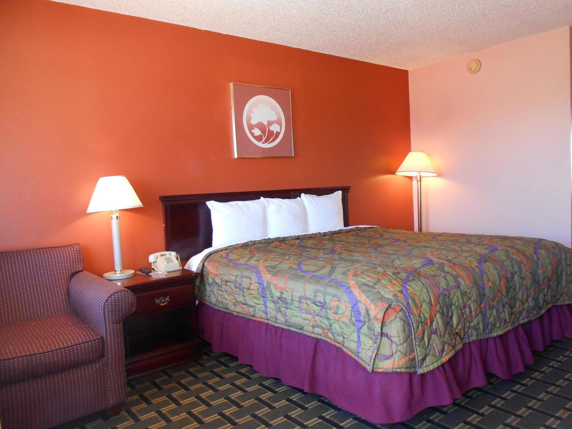Budget Inn and Suites Siloam Springs photo 6