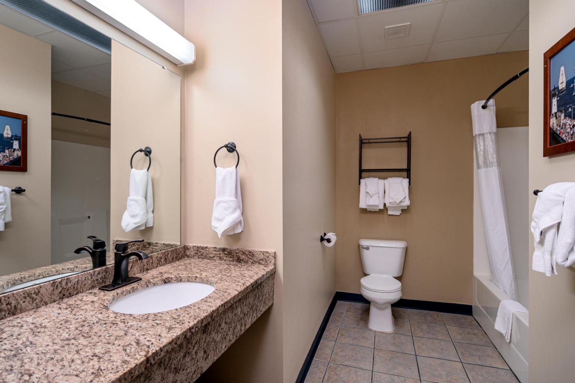 The Suites Hotel at Waterfront Plaza photo 17