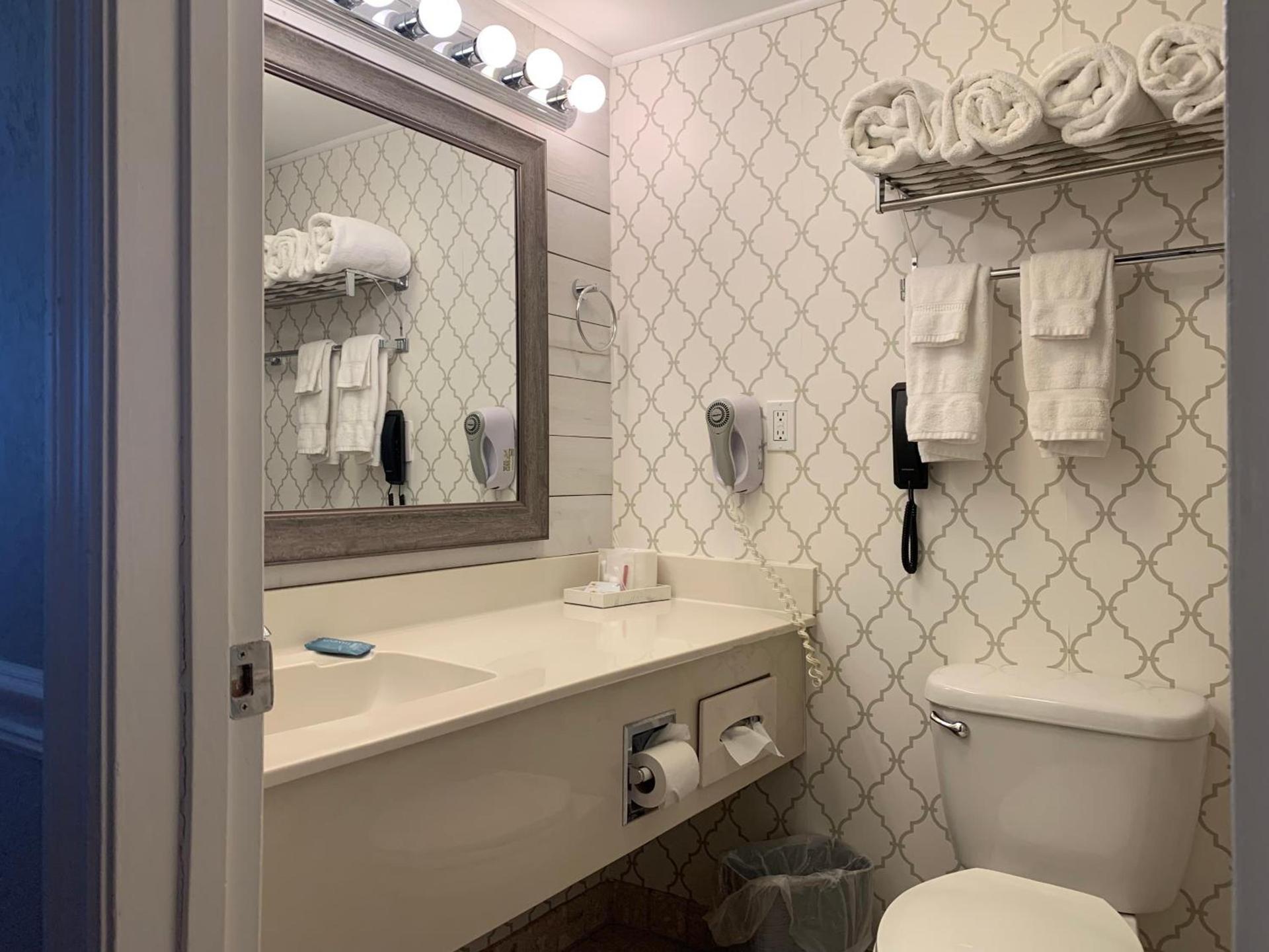 Riveredge Resort Hotel photo 64