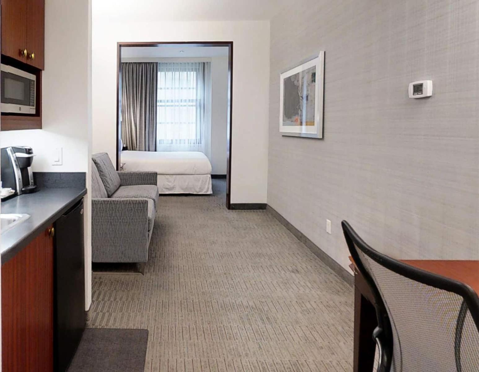 River Hotel photo 6