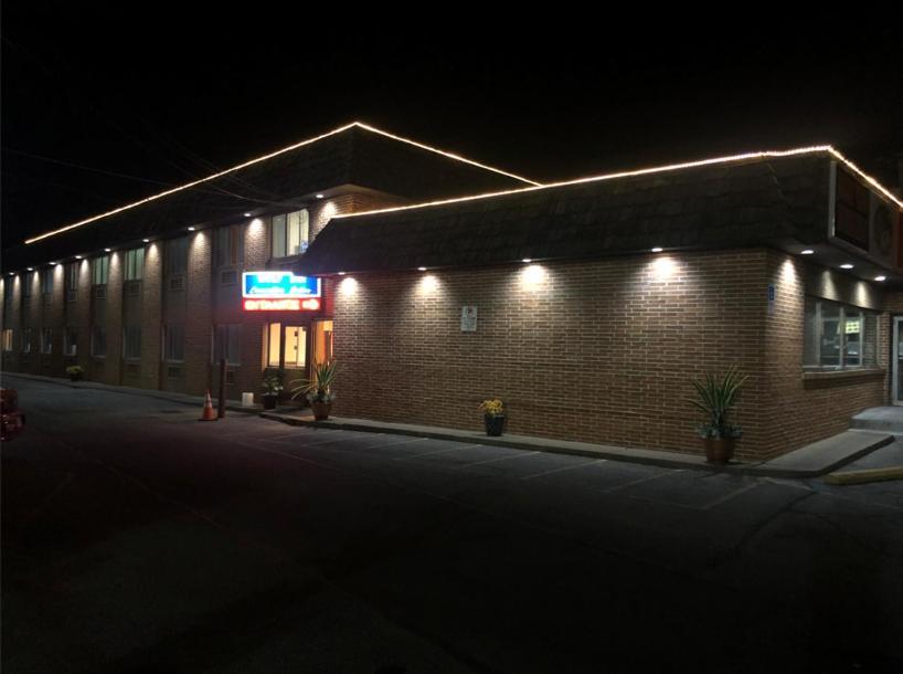 Wolf Inn Hotel photo 44