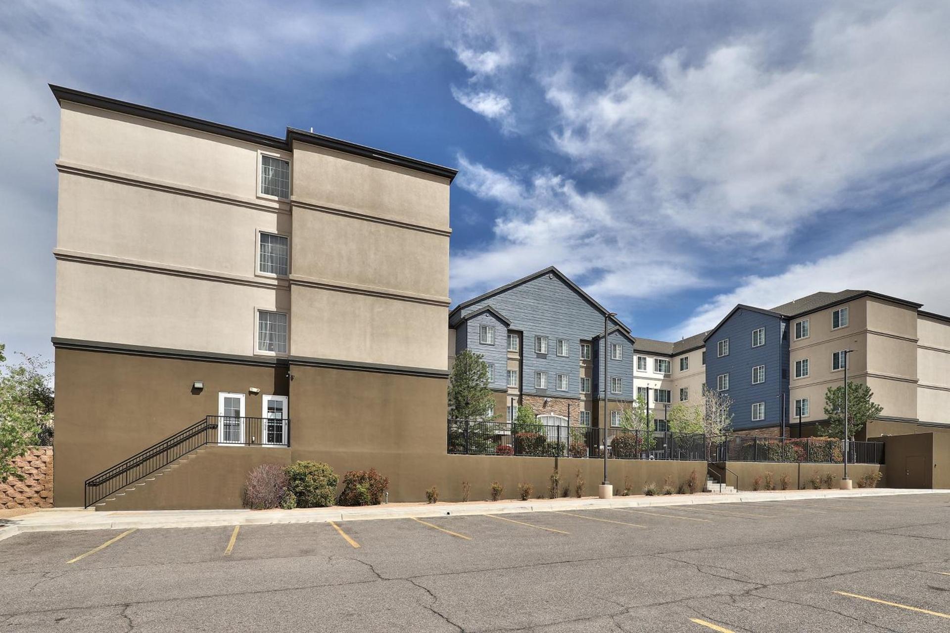 Staybridge Suites - Albuquerque Airport by IHG photo 3