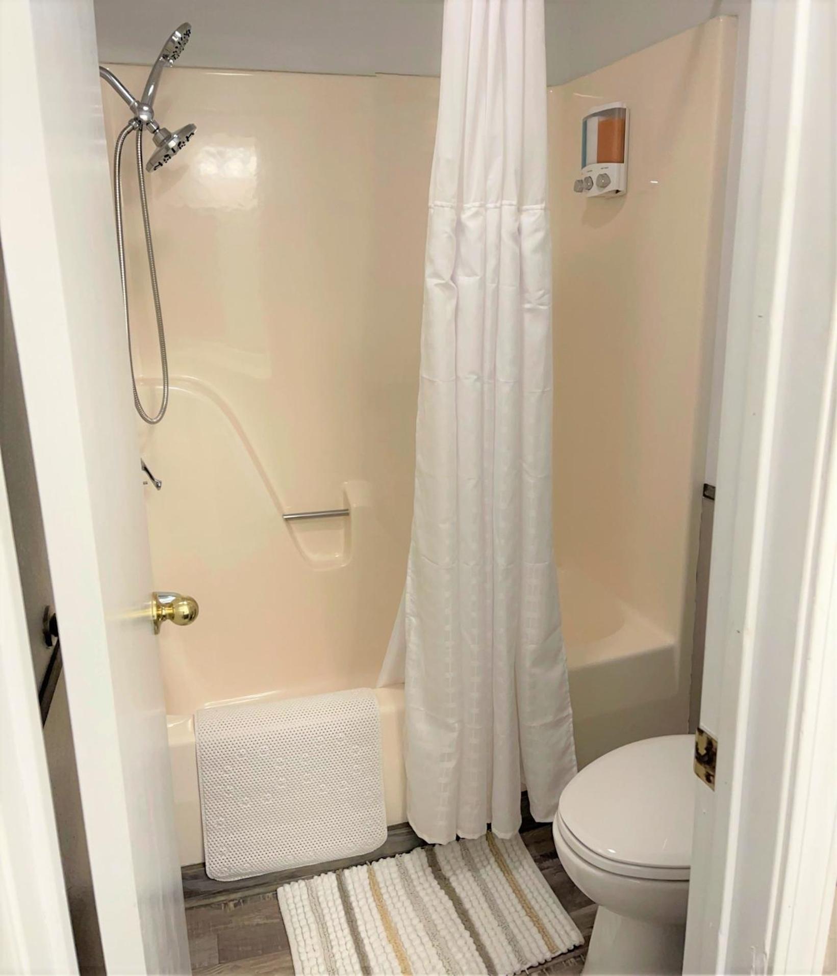 Mountain View Guest Motel photo 18