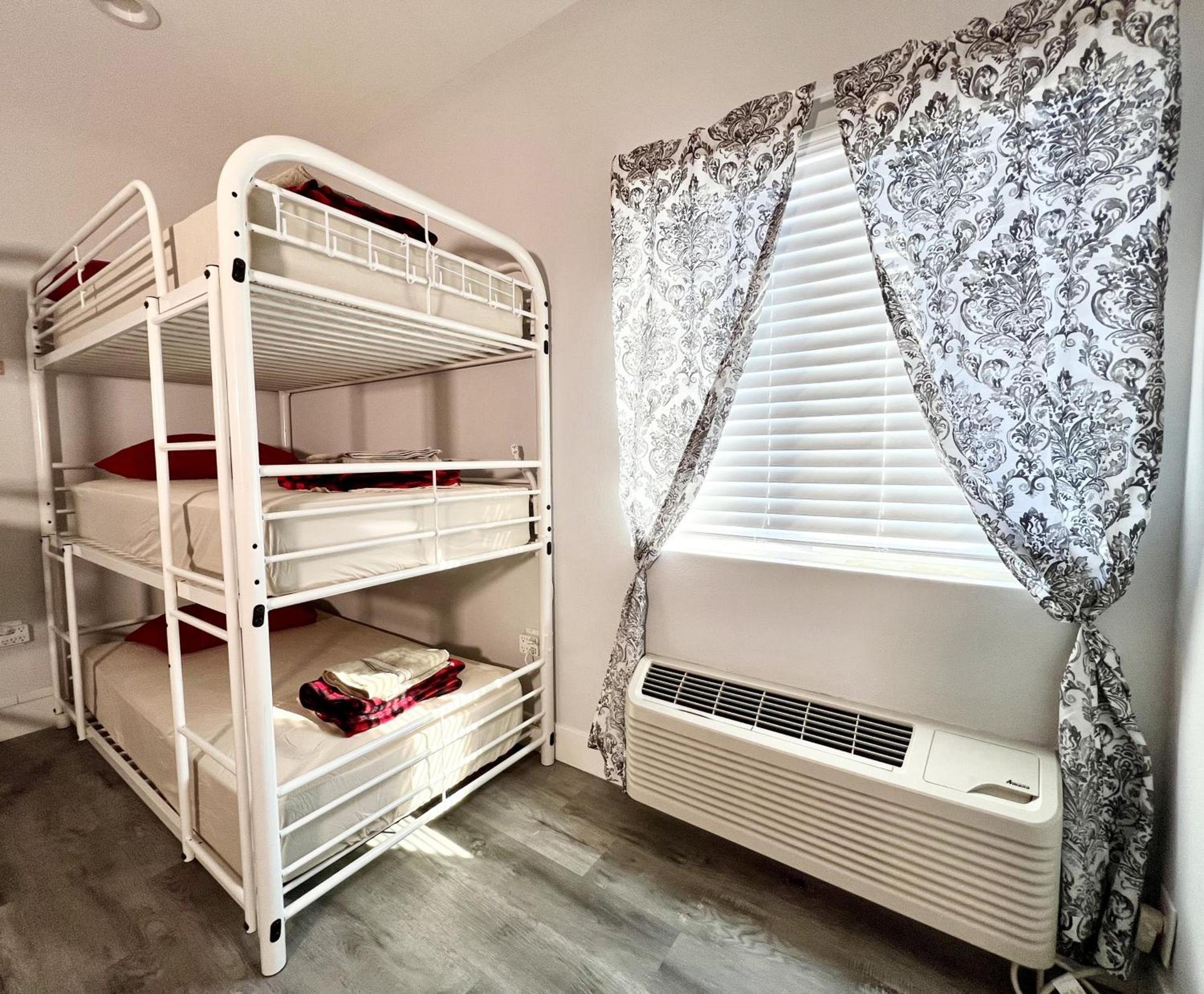 Pineapple Hostel photo 7