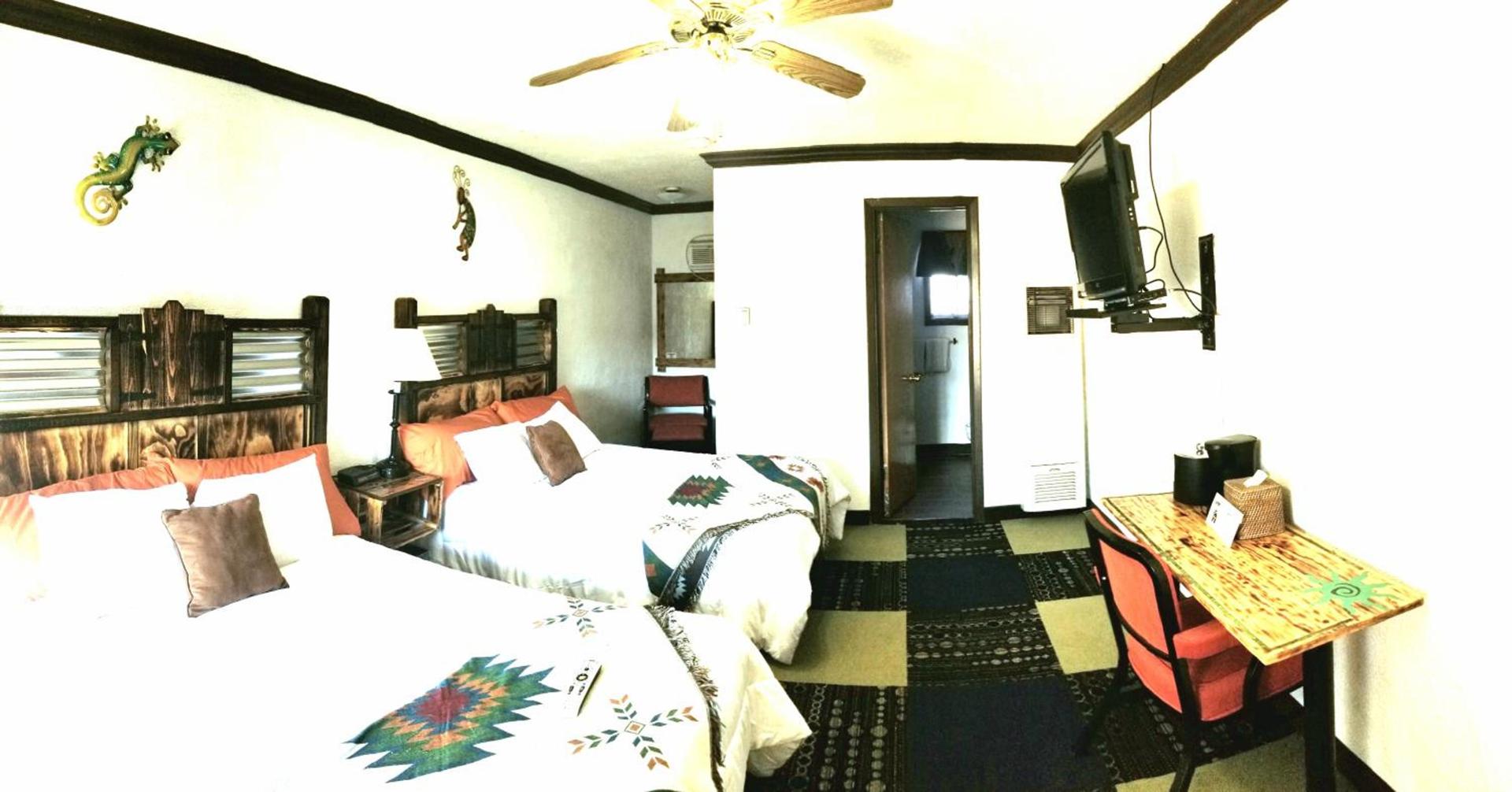 Adobe Sands Motel photo 22