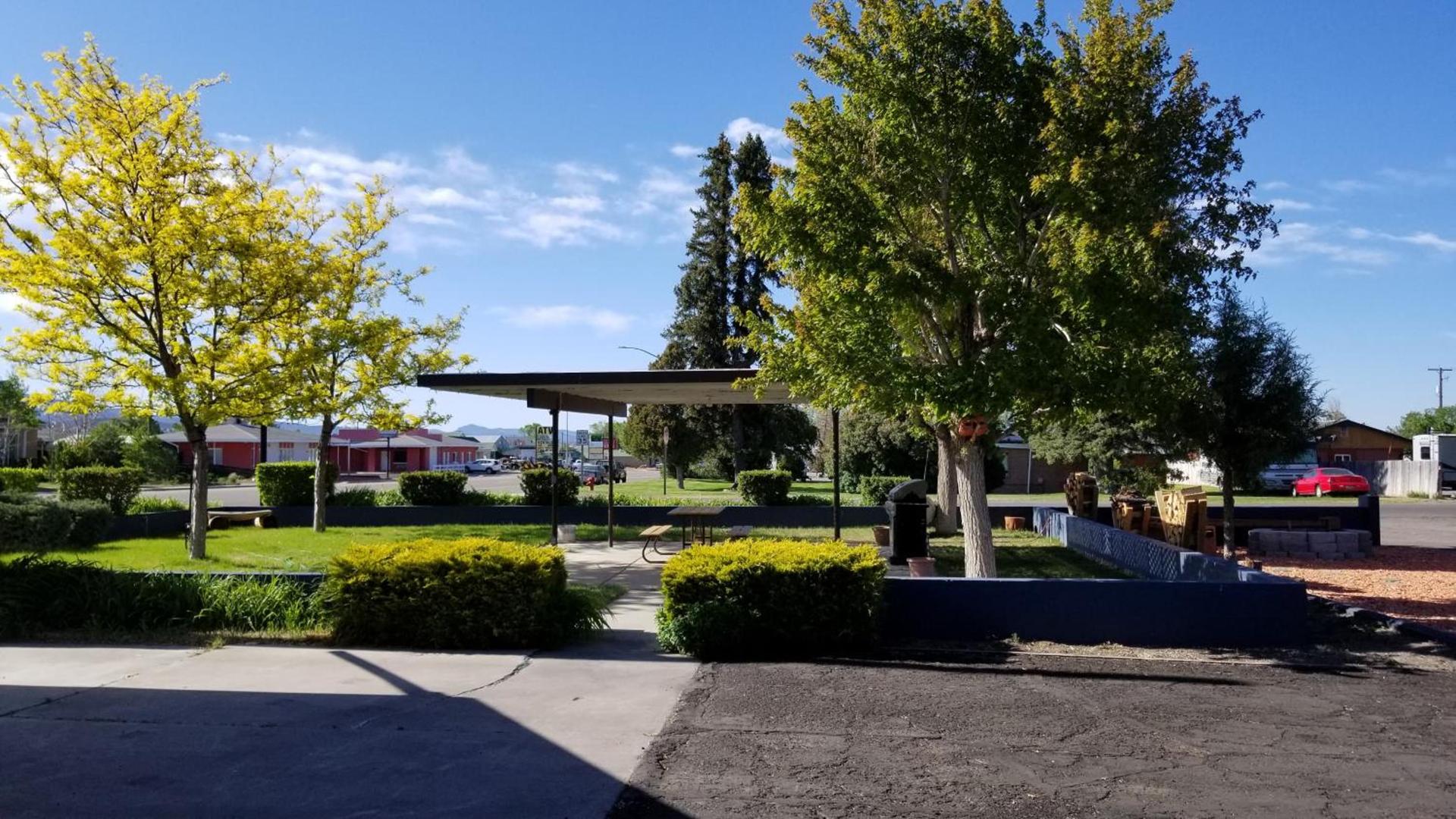 Adobe Sands Motel photo 47
