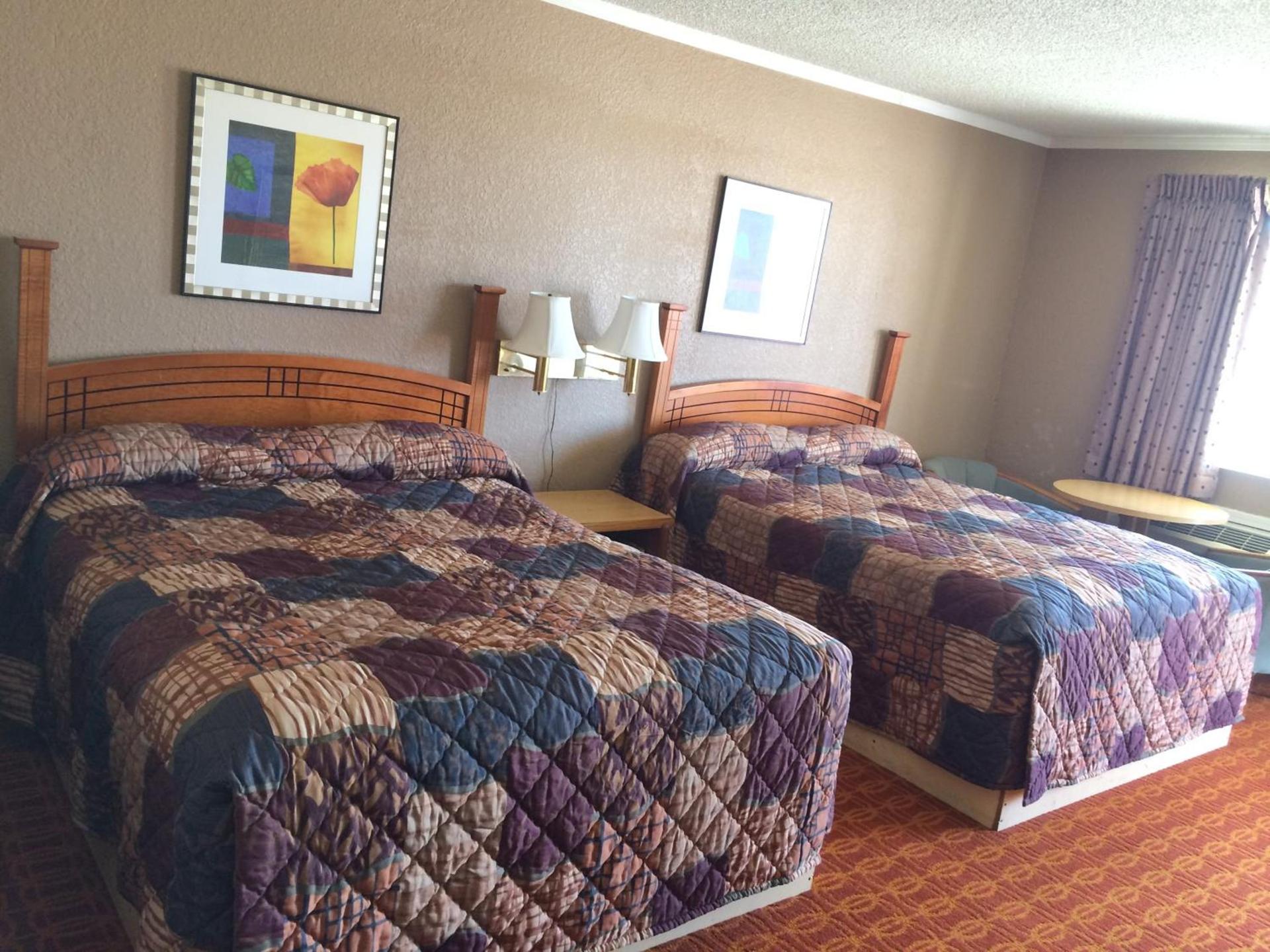 Lake Shore Motel photo 10