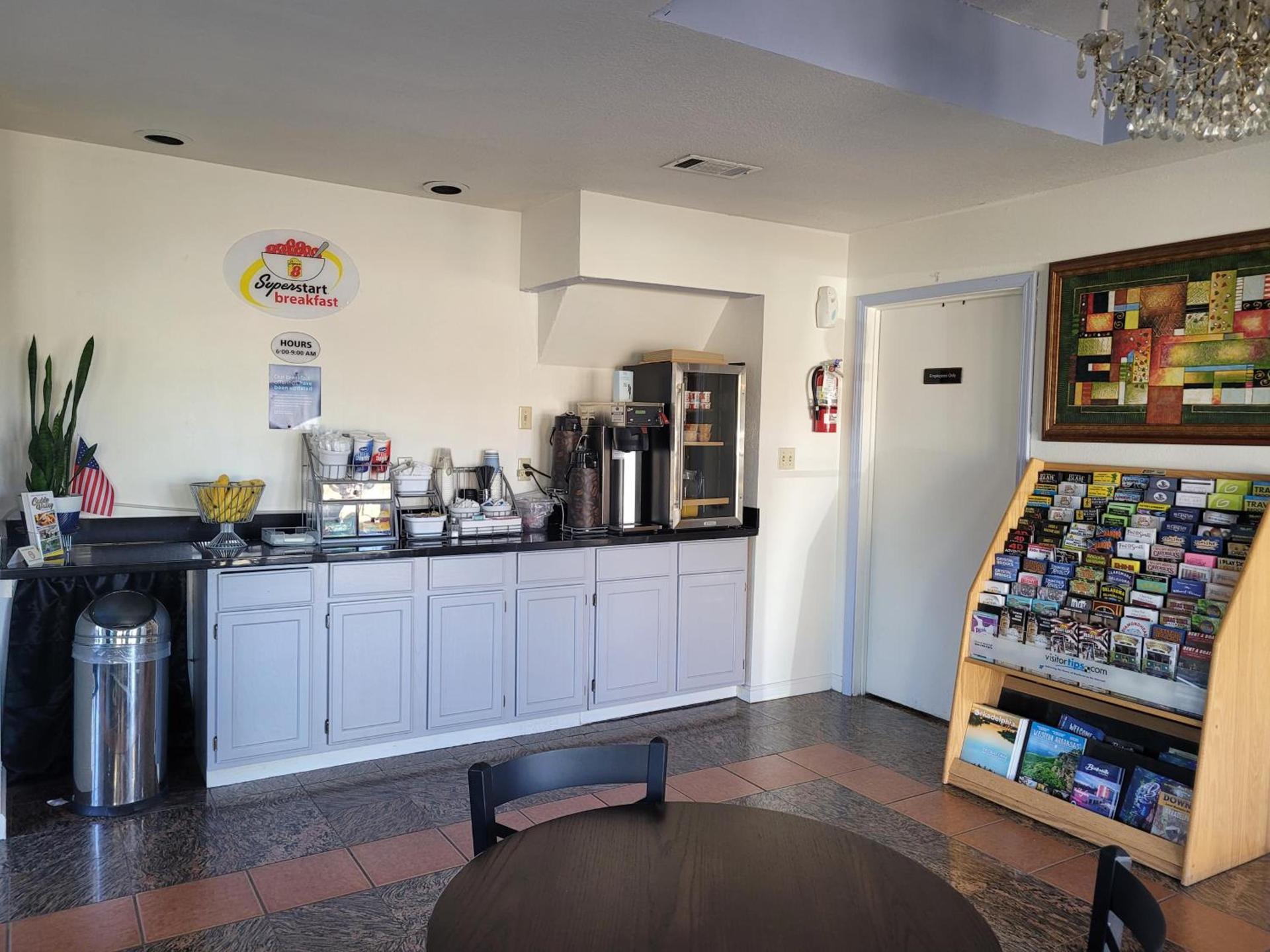 Super 8 by Wyndham Arkadelphia Caddo Valley Area photo 21