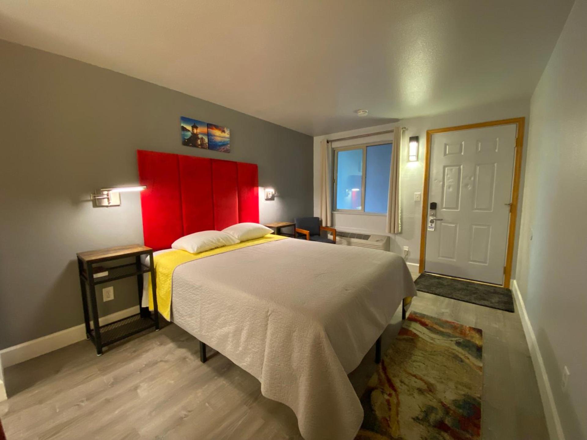 Aircrest Motel photo 27