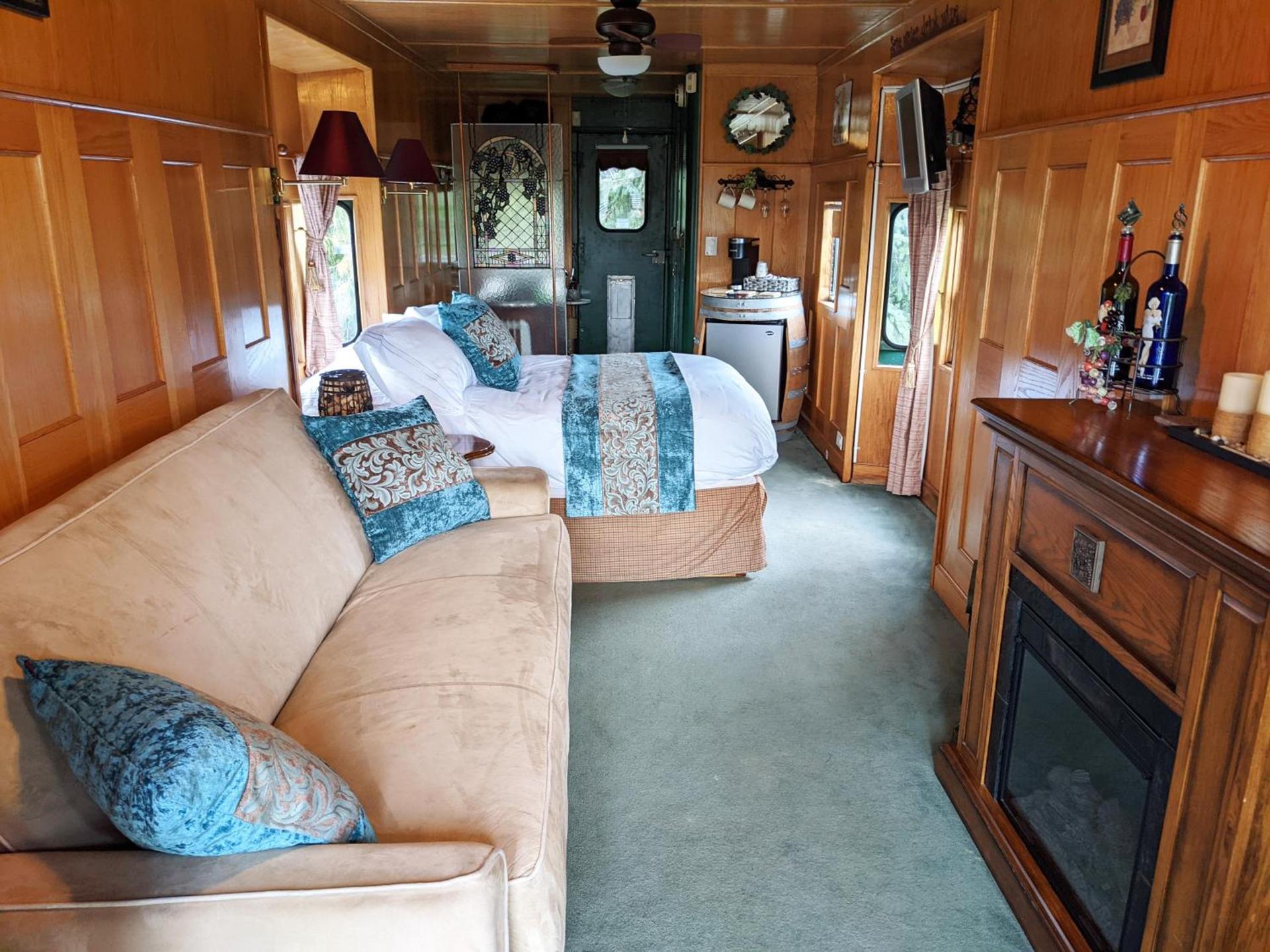 Olympic Railway Inn photo 25