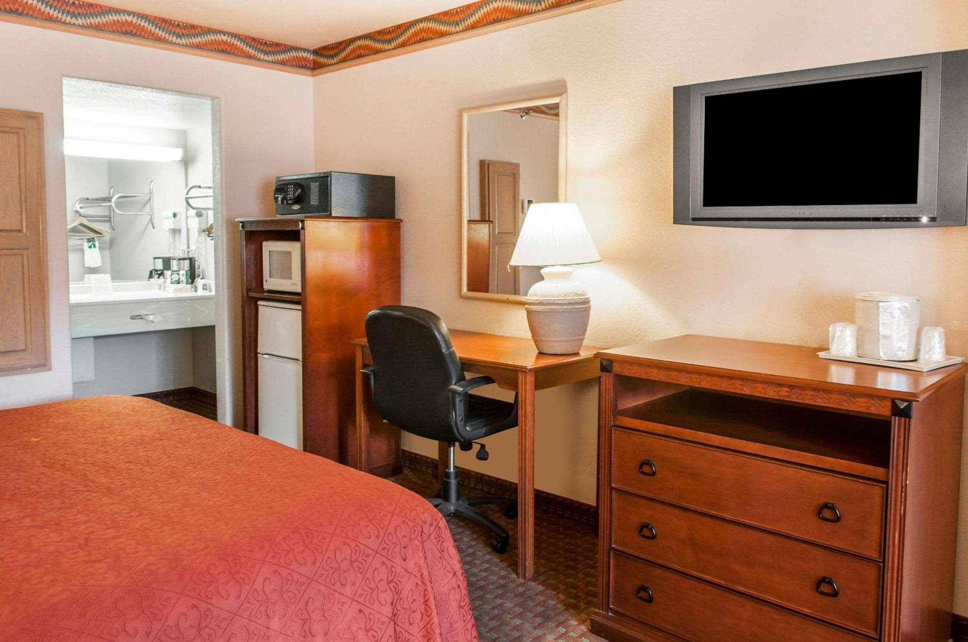 Quality Inn & Suites Las Cruces - University Area photo 27