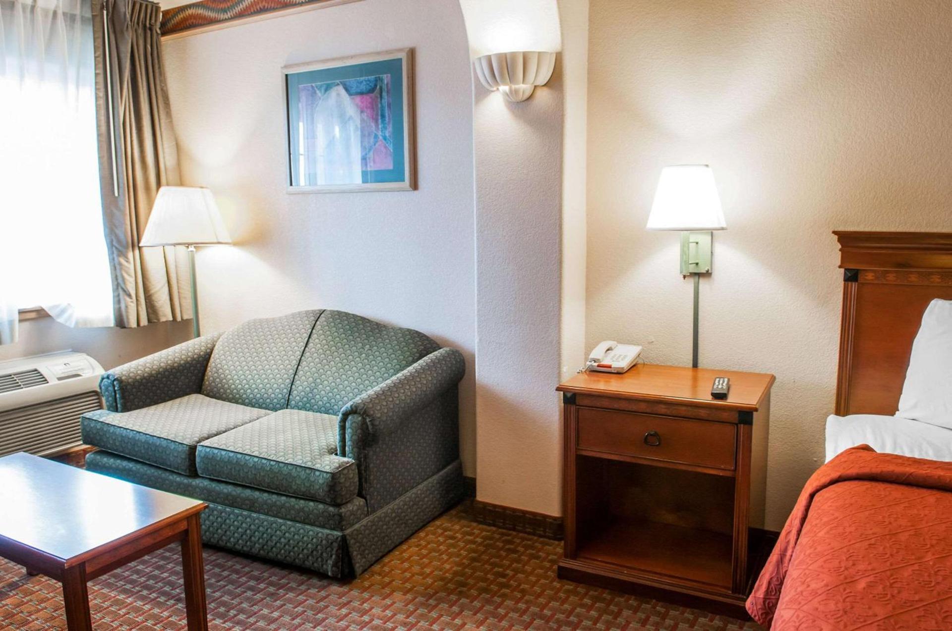 Quality Inn & Suites Las Cruces - University Area photo 25