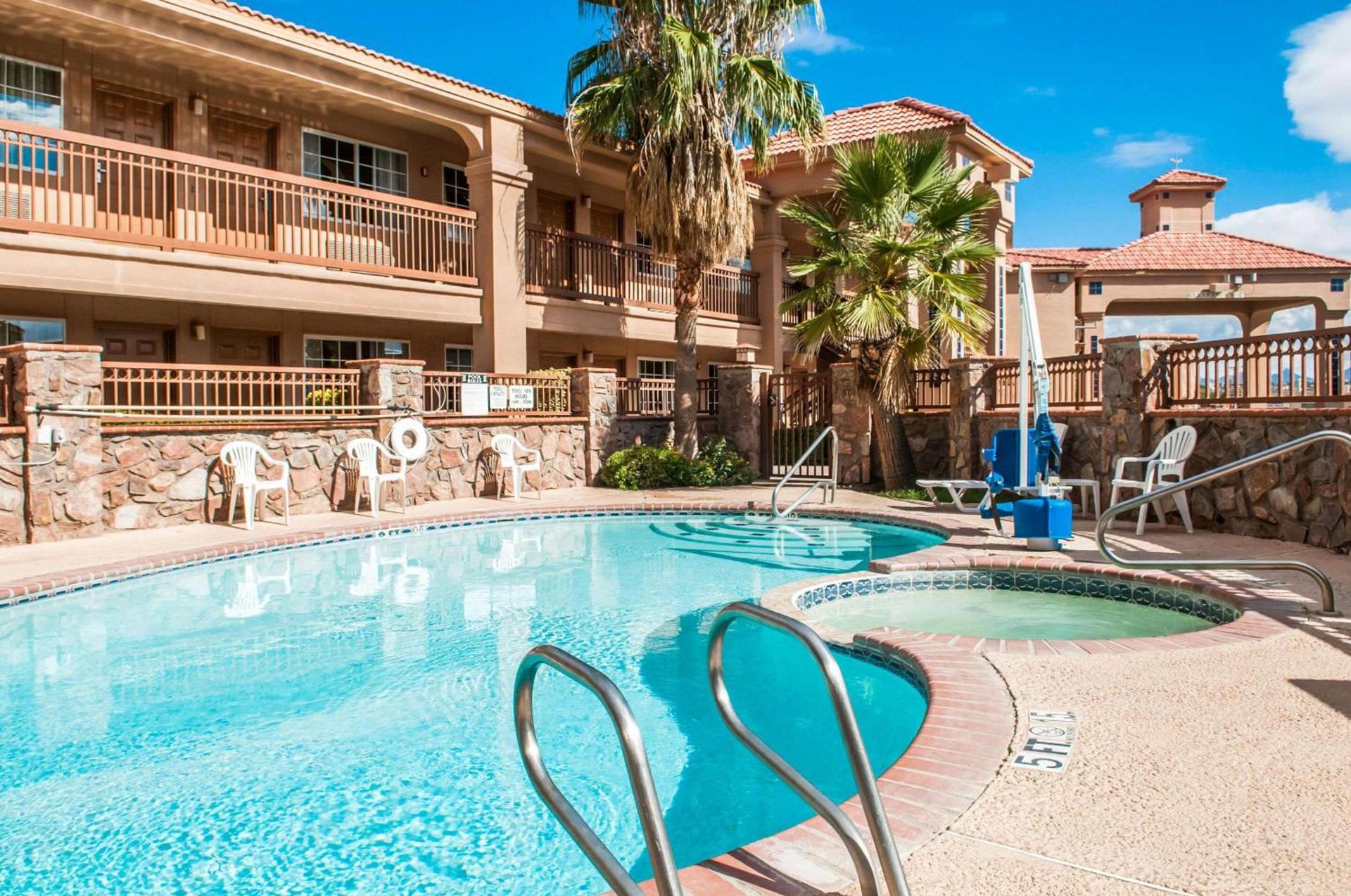 Quality Inn & Suites Las Cruces - University Area photo 3