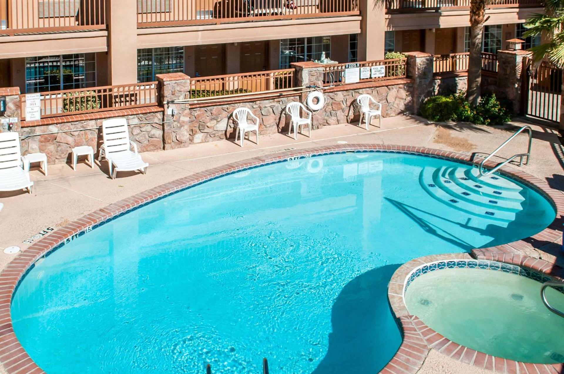 Quality Inn & Suites Las Cruces - University Area photo 5