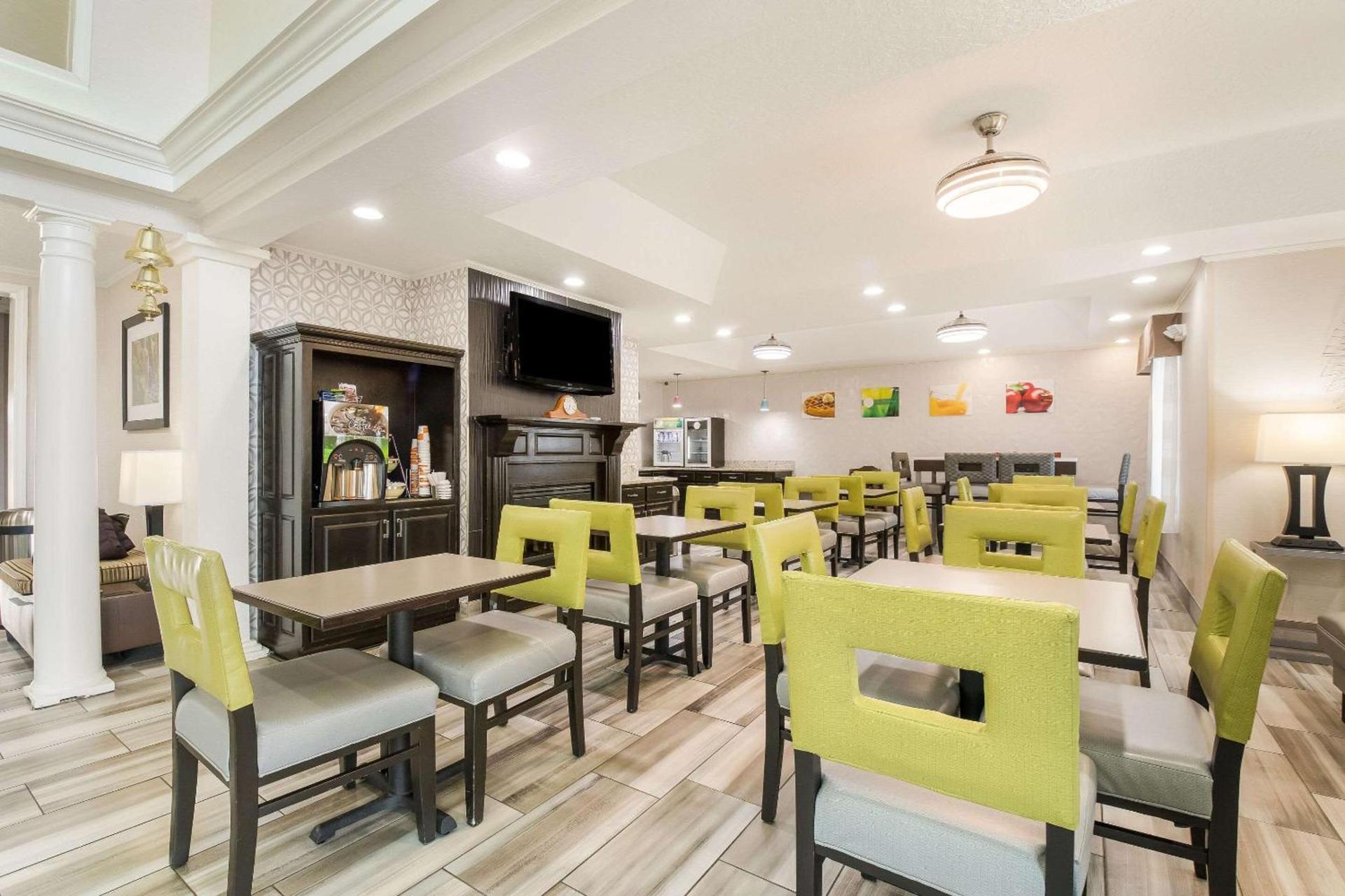Quality Inn Alcoa Knoxville photo 22