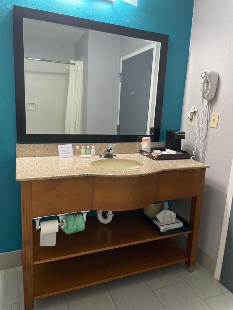 Quality Inn & Suites Edgefield photo 12