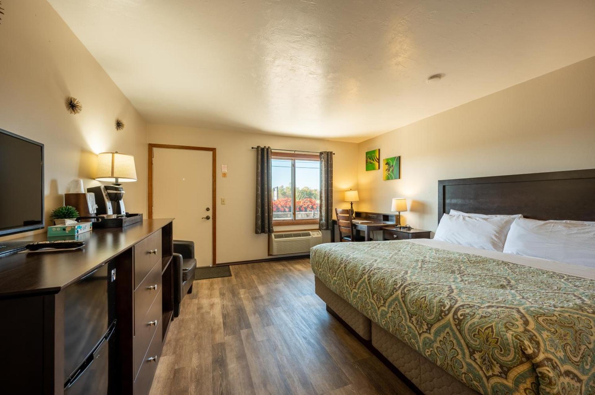 Sister Bay Inn photo 13