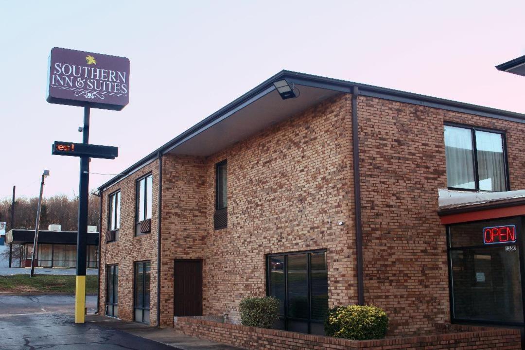 Southern Inn and Suites photo 1