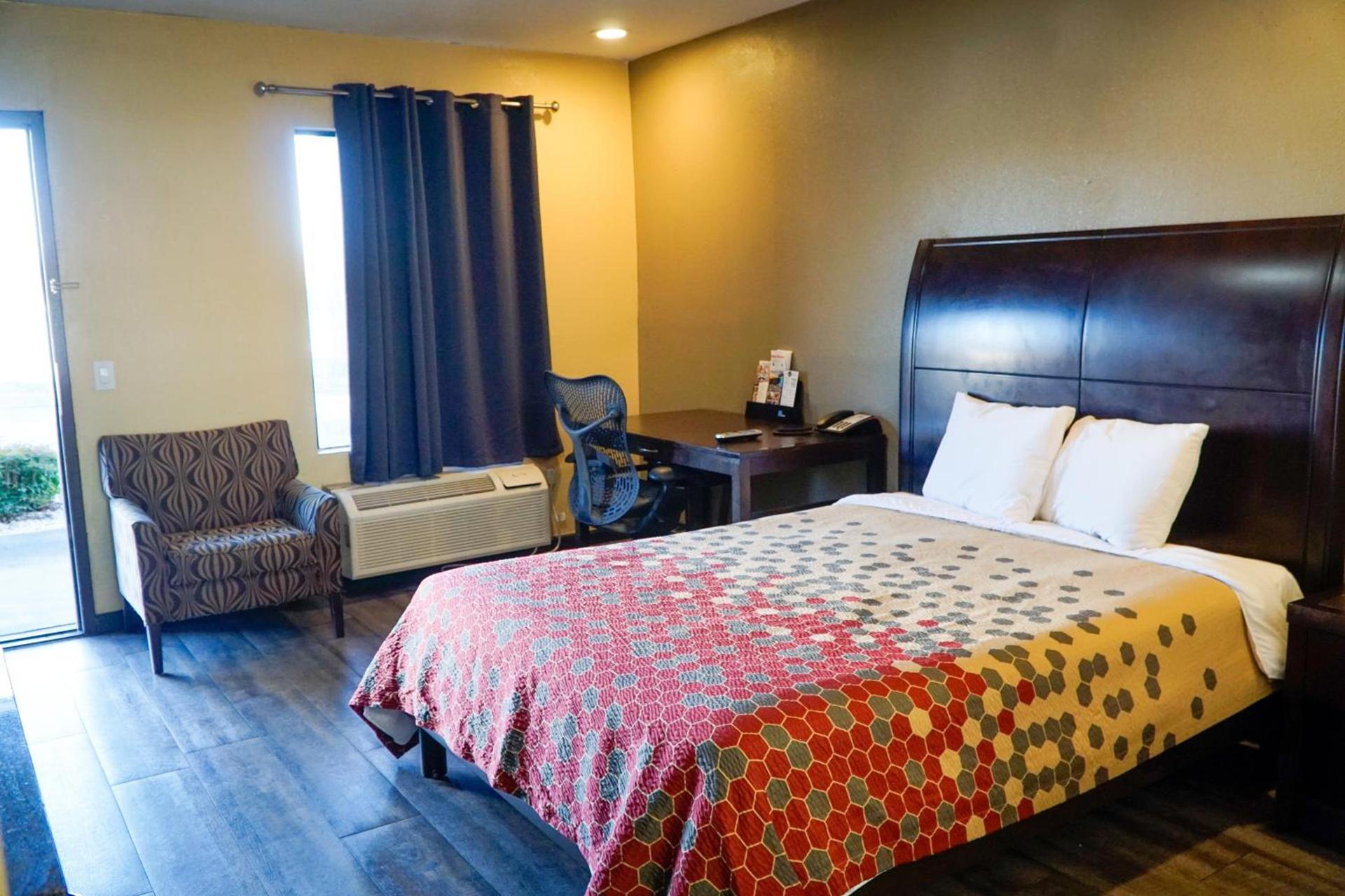 Southern Inn and Suites photo 19