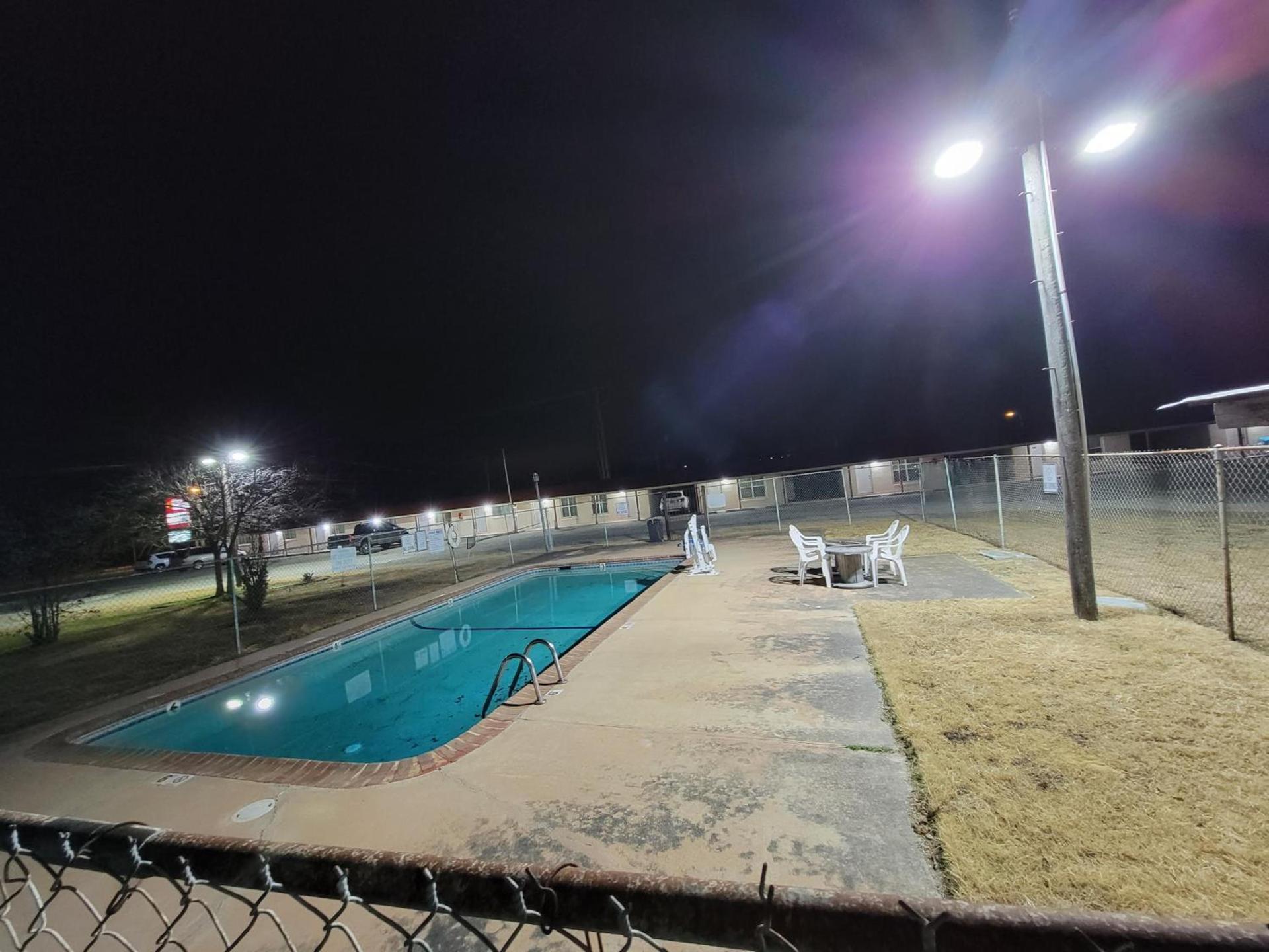 Eddy's Motel photo 2