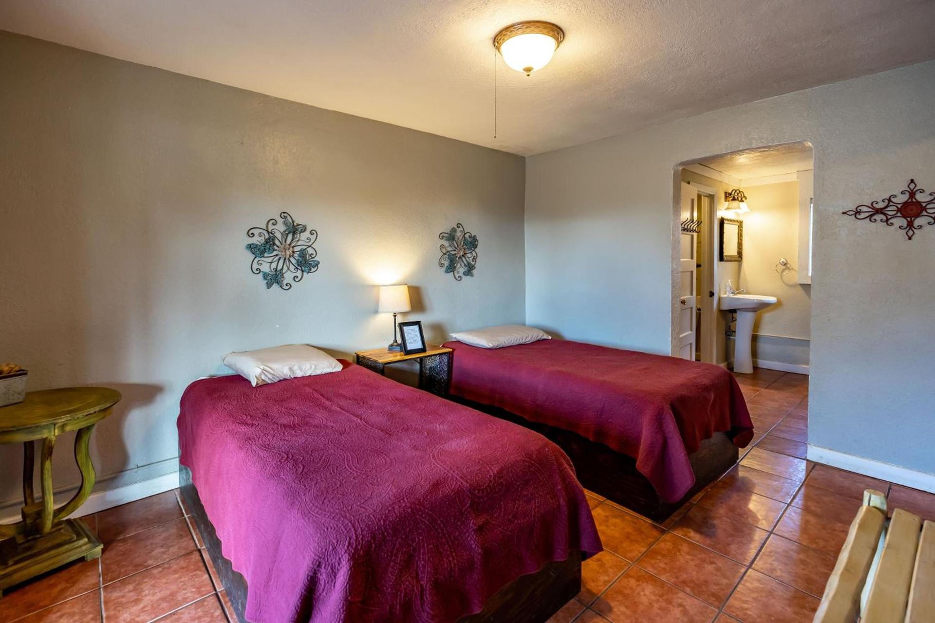 The Historic Leakey Inn photo 22