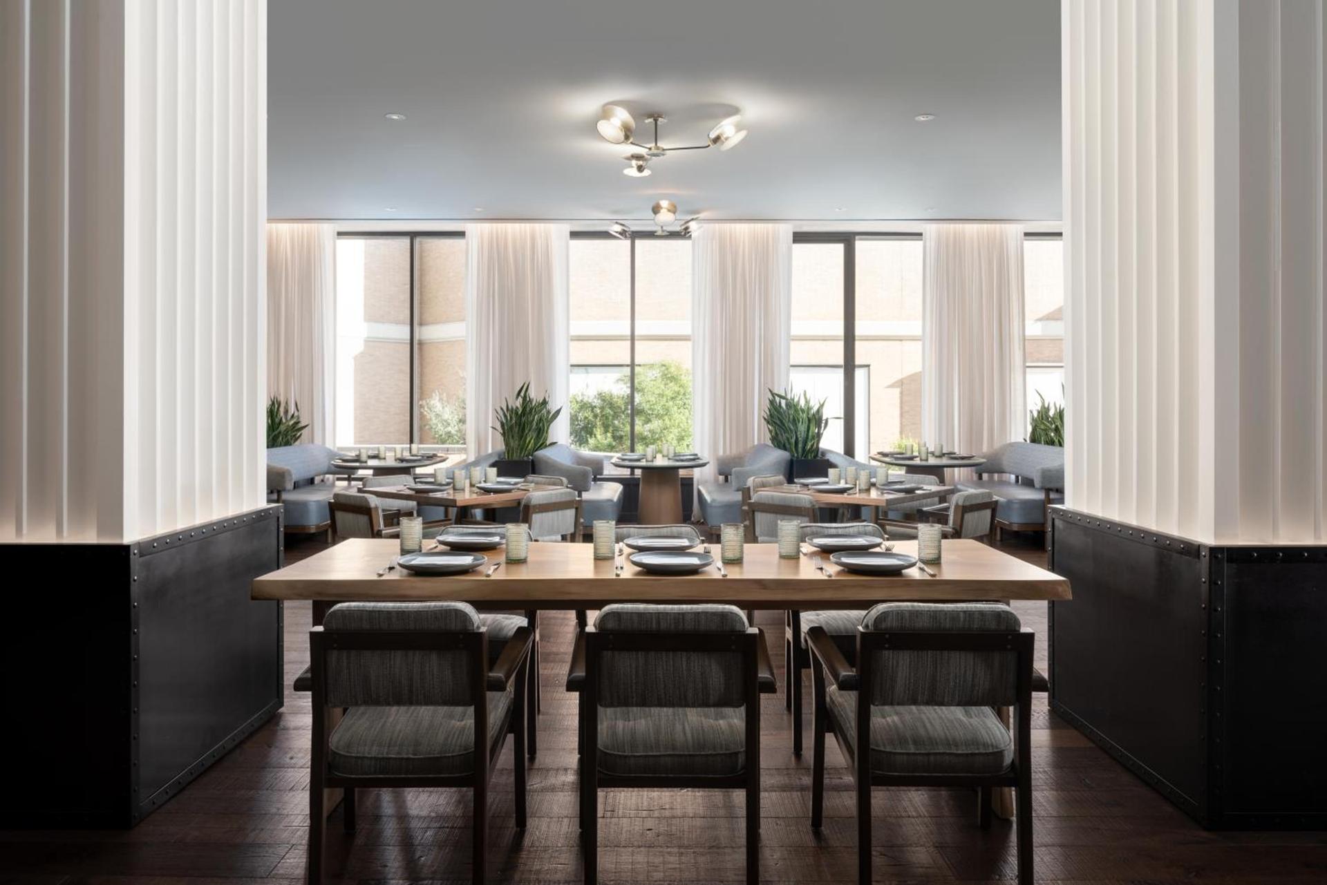 Four Seasons Hotel Houston photo 10