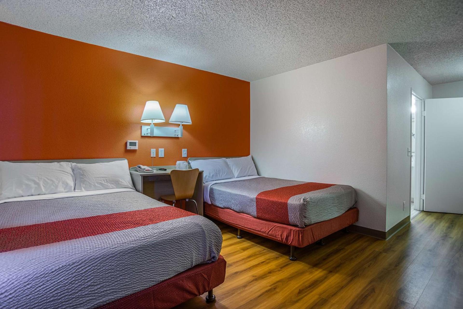 Motel 6 Tucson, AZ - North photo 12
