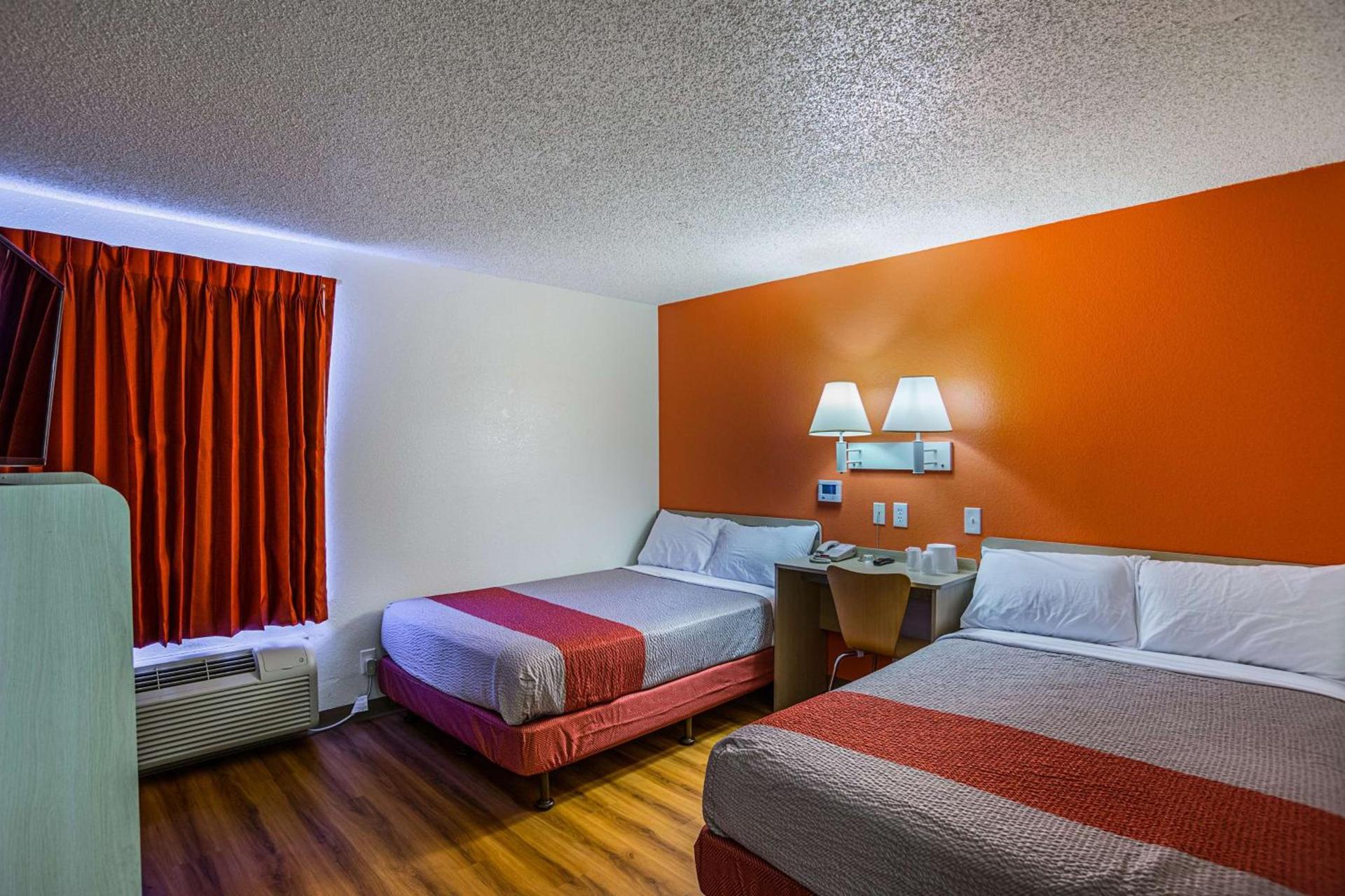 Motel 6 Tucson, AZ - North photo 11
