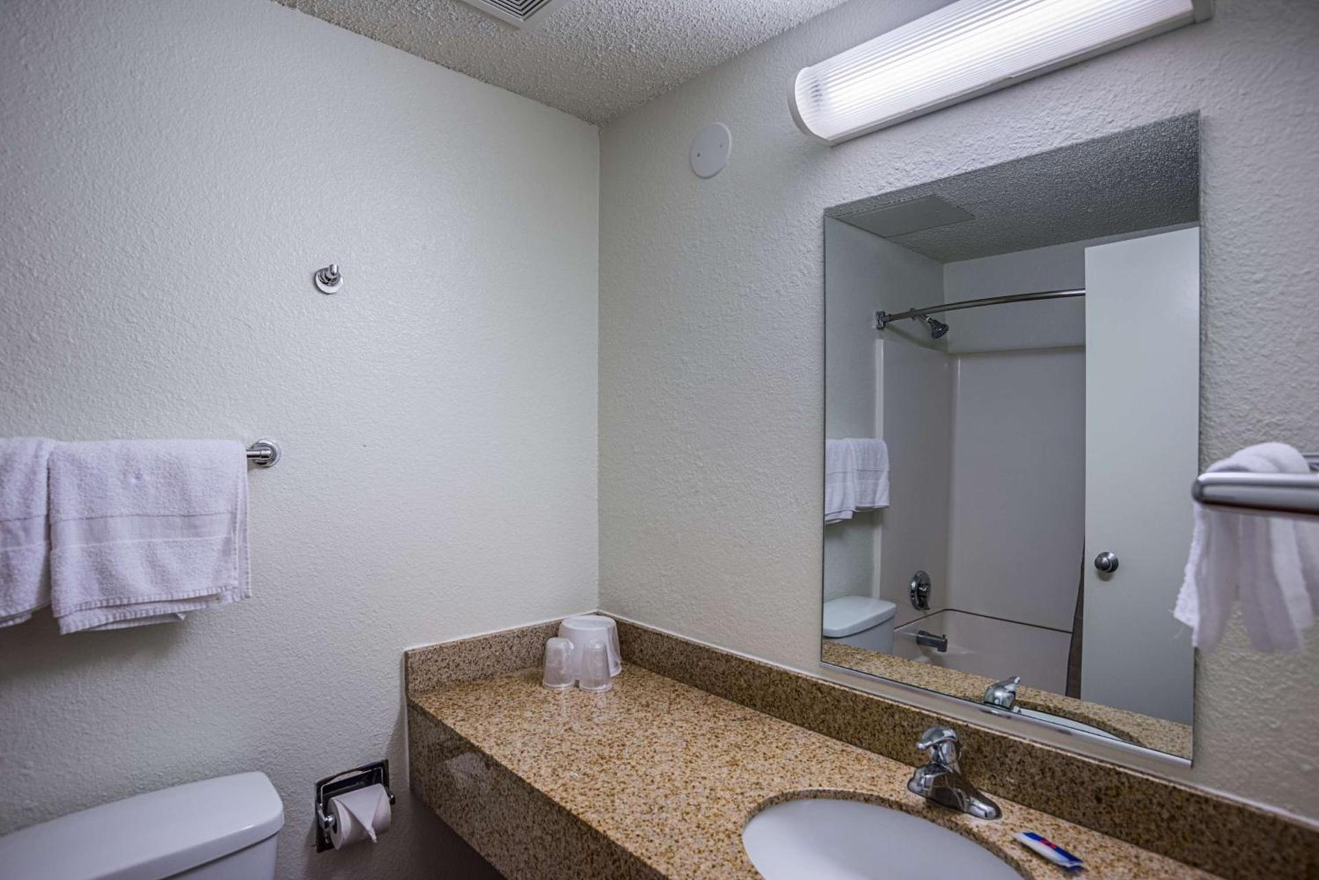 Motel 6 Tucson, AZ - North photo 24