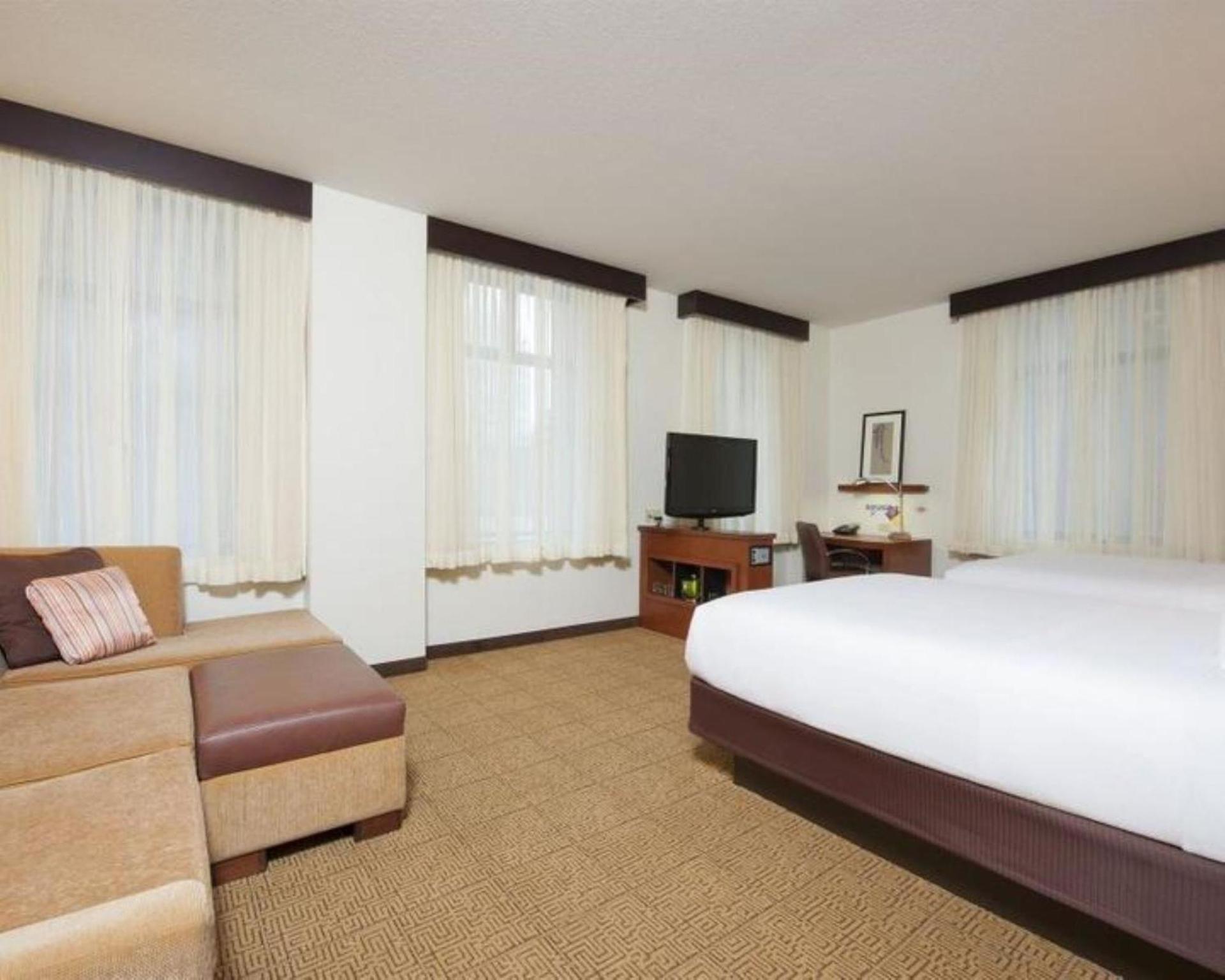 Hyatt Place Des Moines Downtown photo 22