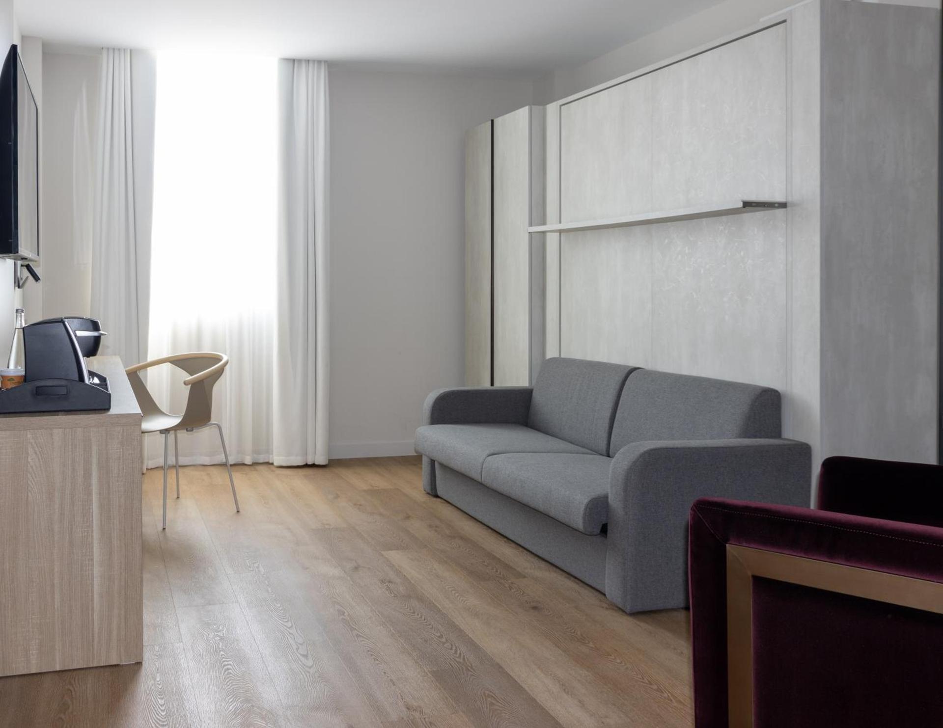 Uma House by Yurbban South Beach photo 26
