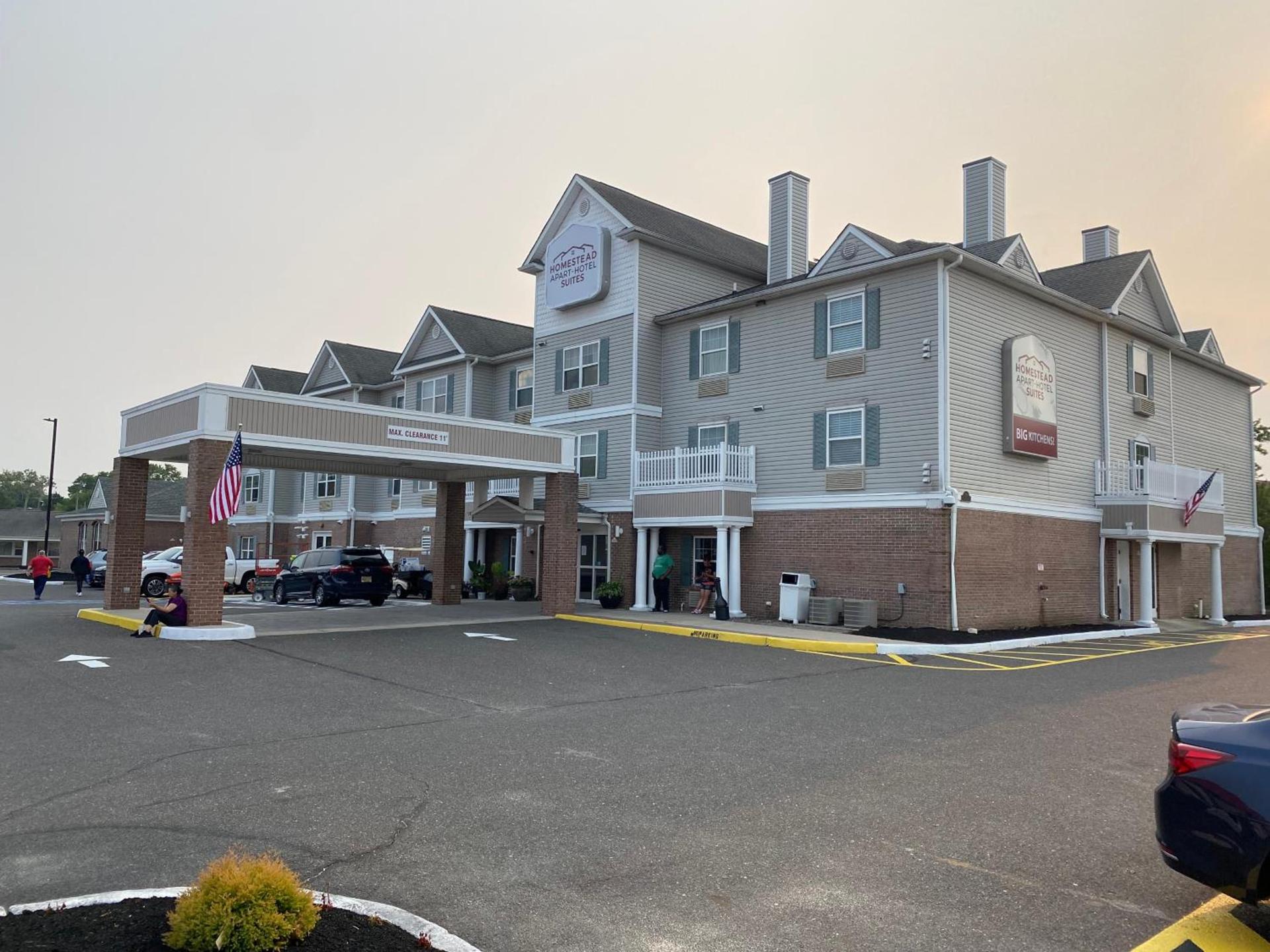 Homestead Lodge Apart Hotel — hotel in Pleasantville