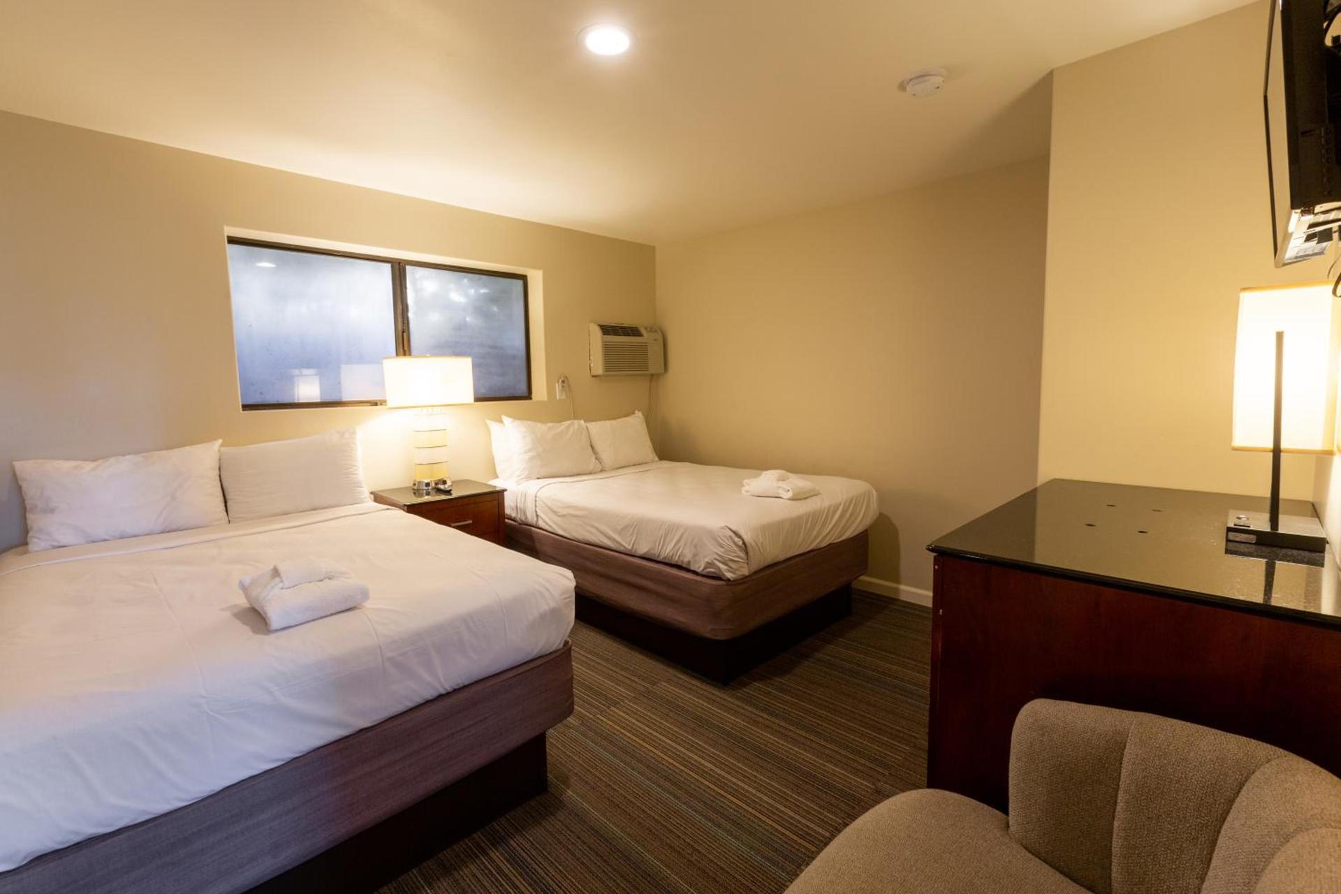 Moonlight Beach Motel photo 53
