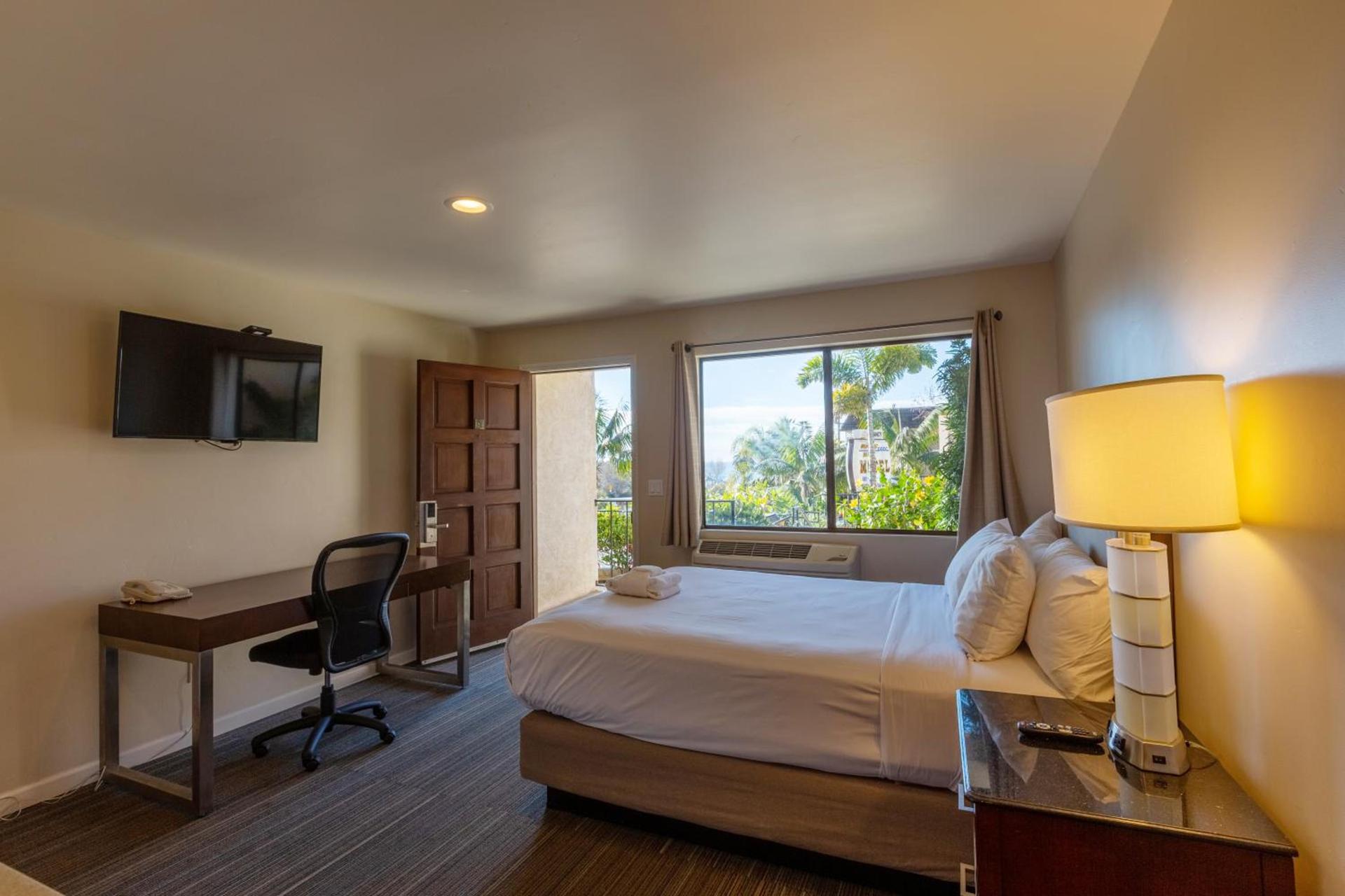 Moonlight Beach Motel photo 54