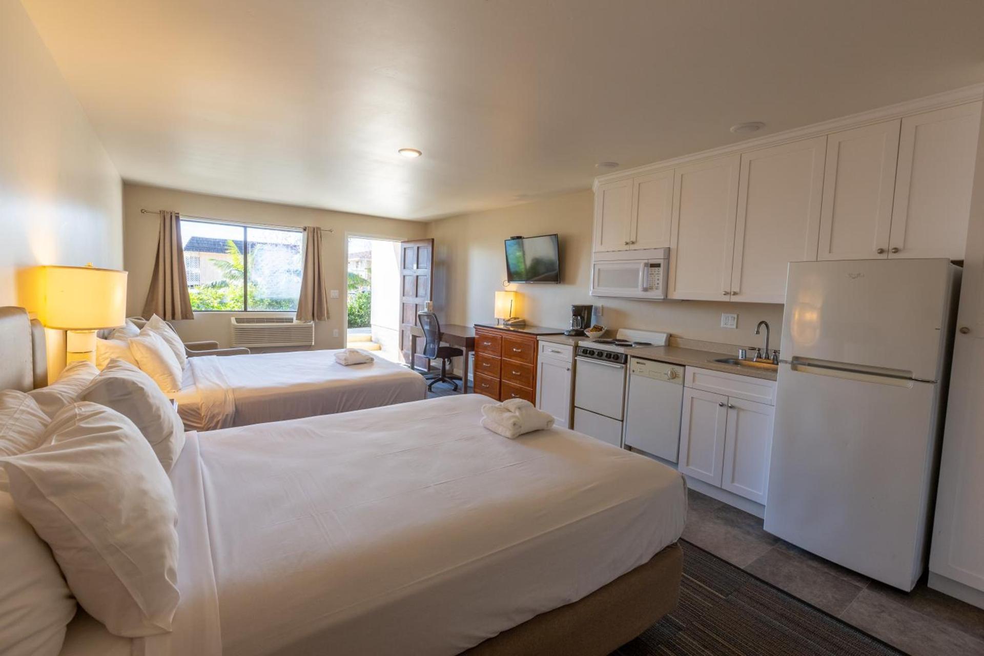 Moonlight Beach Motel photo 56