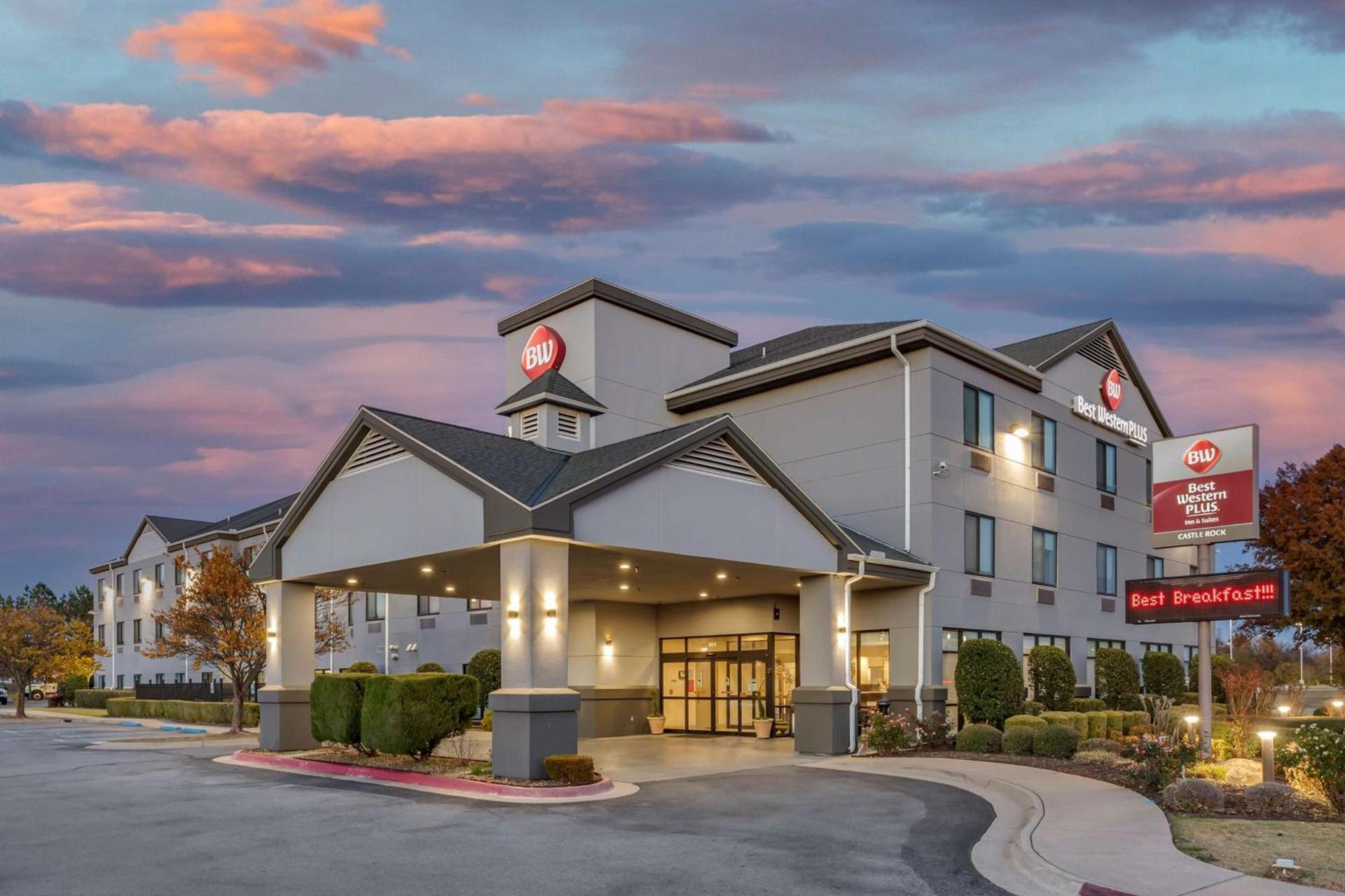 Best Western Plus Castlerock Inn & Suites — hotel in Bentonville