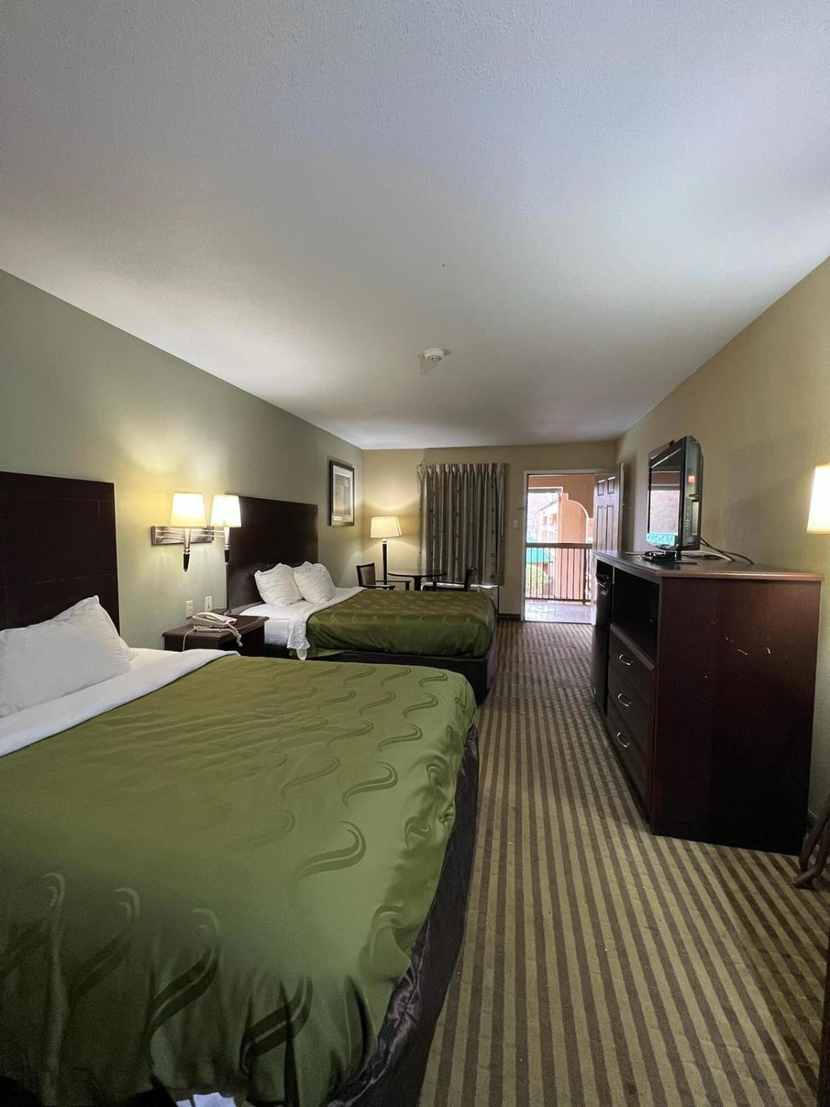 Quality Inn Mt Pleasant photo 33