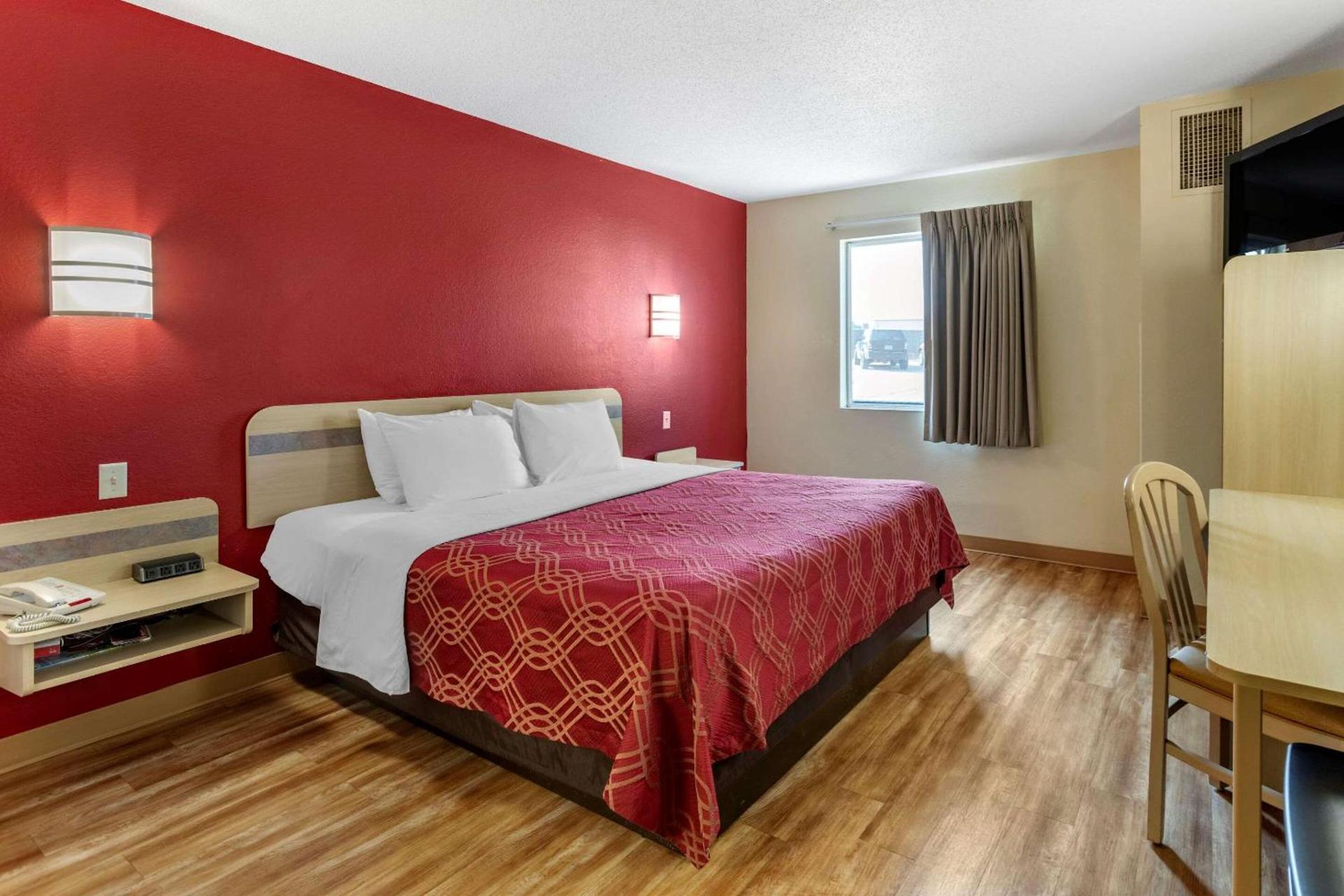 Econo Lodge Belle Fourche photo 10