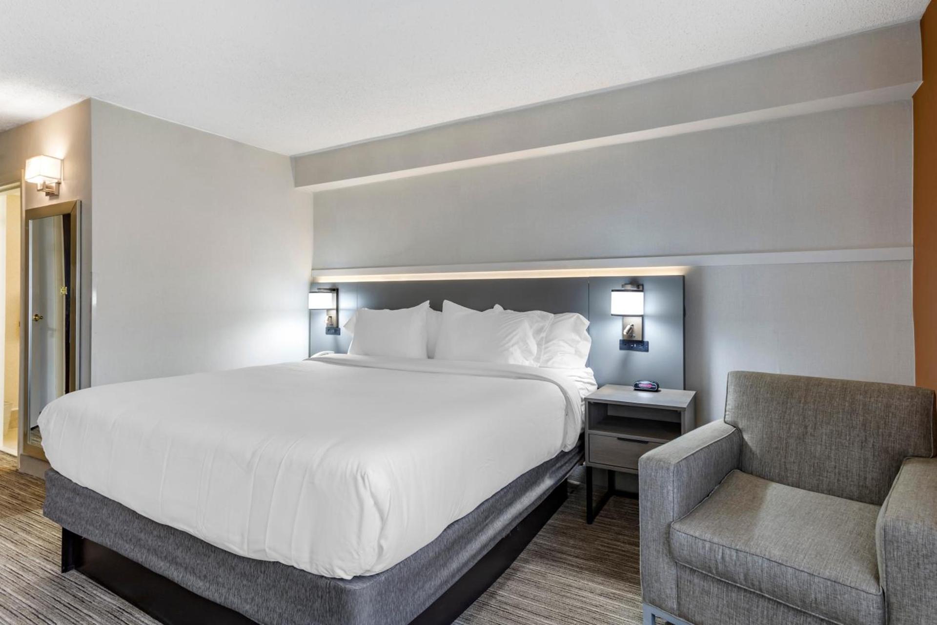 Comfort Inn Paramus - Hackensack photo 12