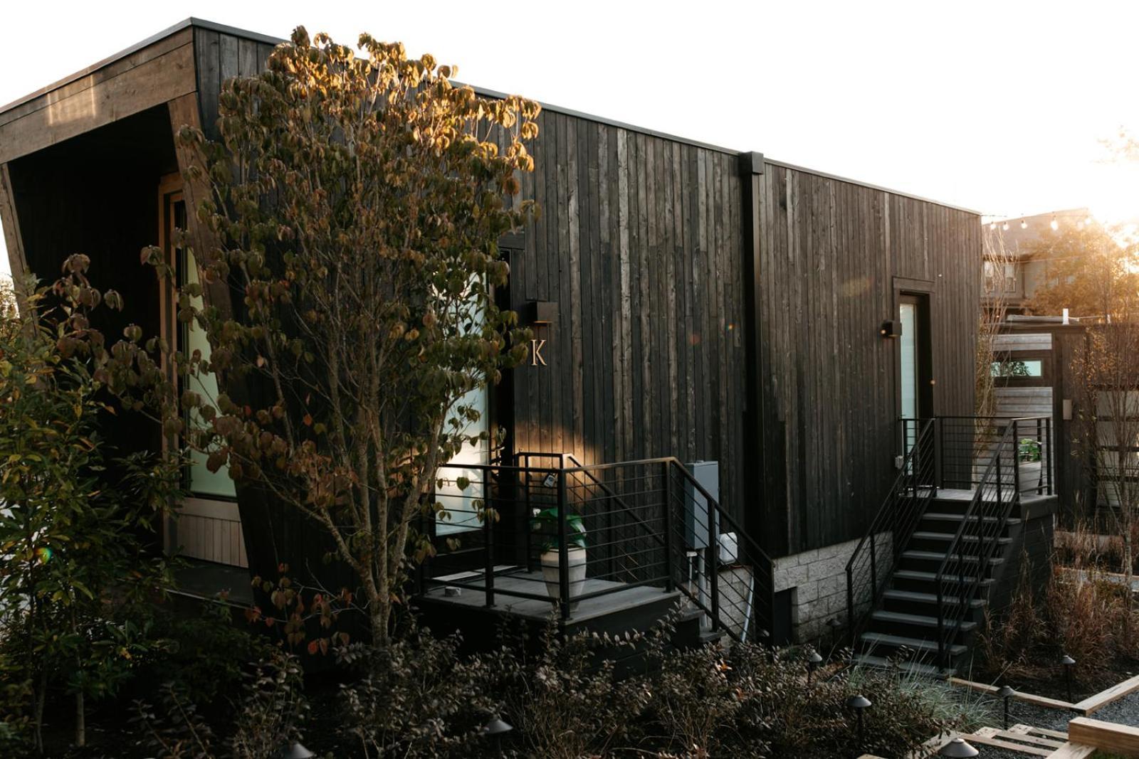 Ironwood Grove, Tiny House Hotel photo 2