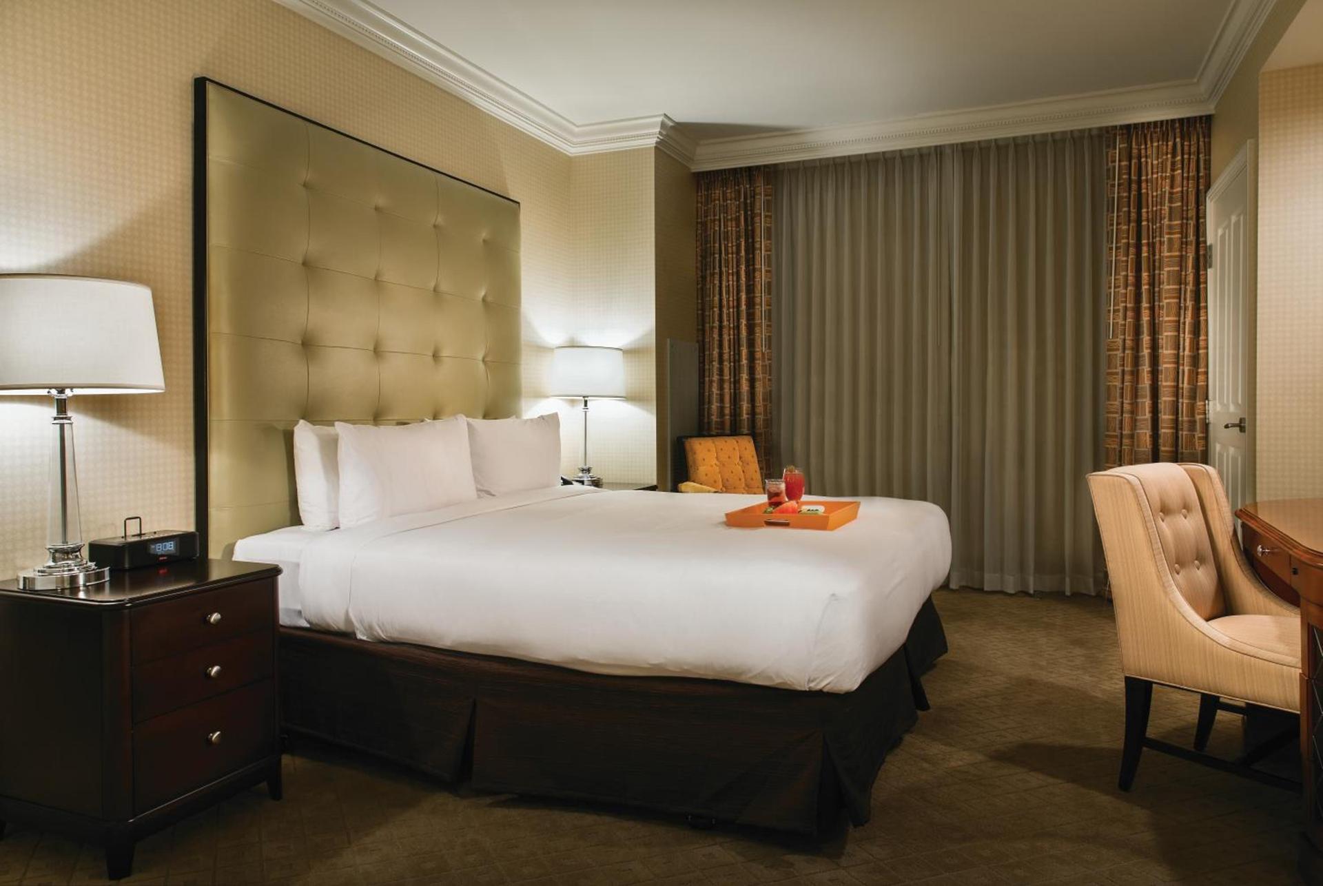 The Signature at MGM Grand - All Suites photo 18