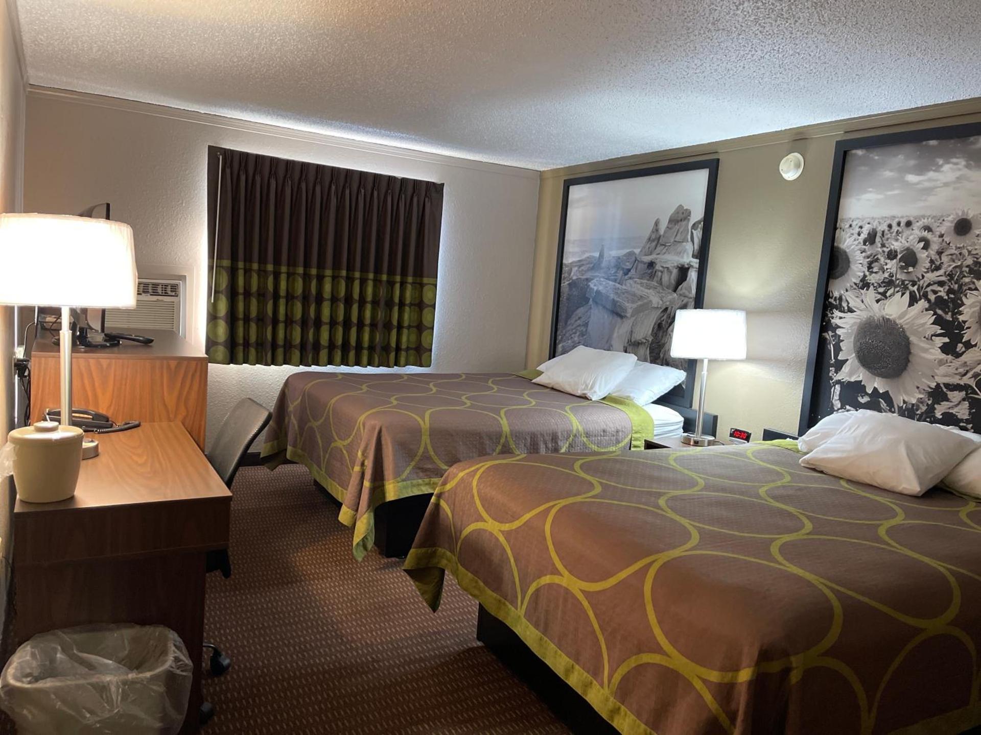 Super 8 by Wyndham Bismarck photo 15