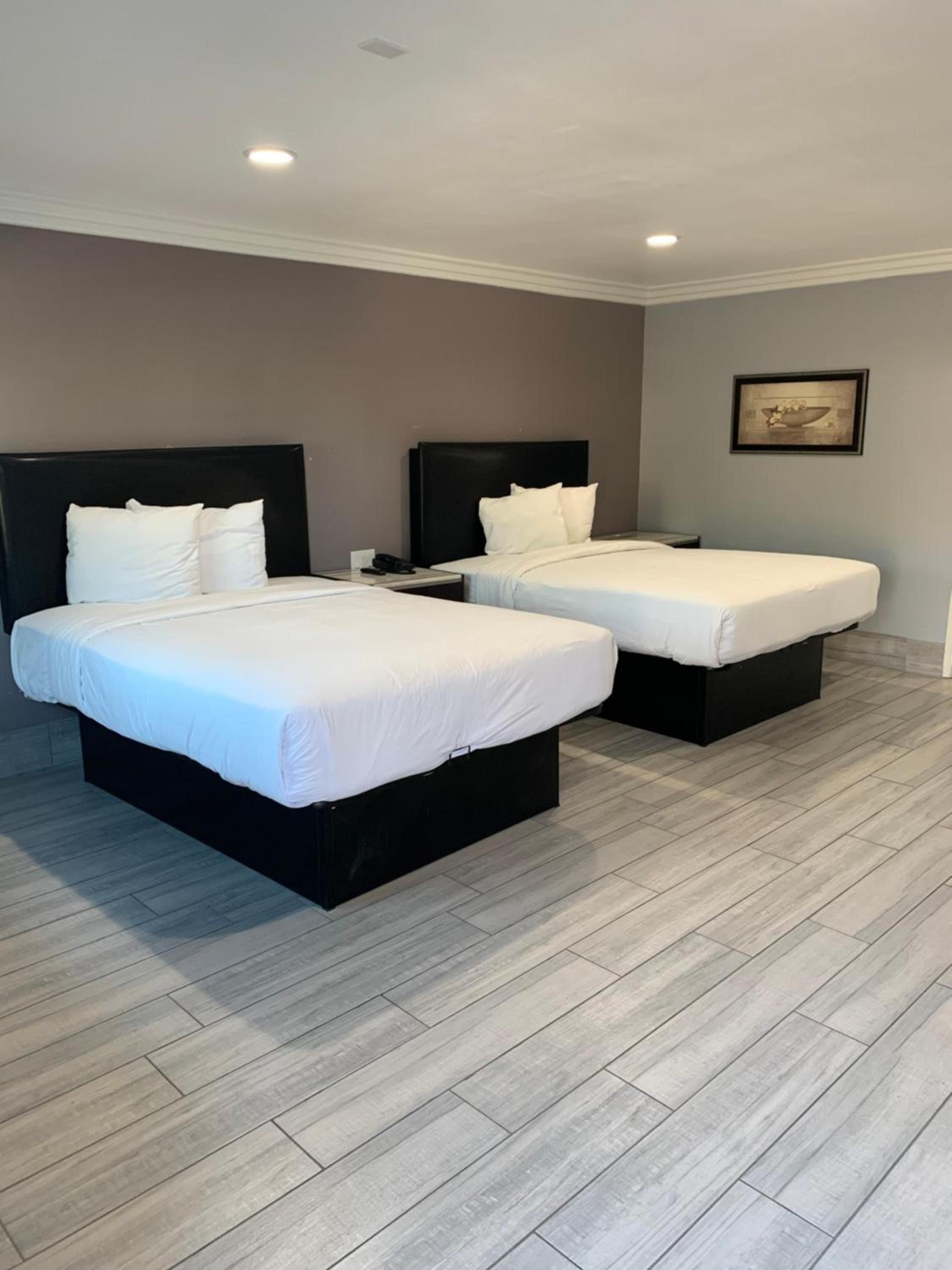 Willow Tree Inn & Suites photo 15