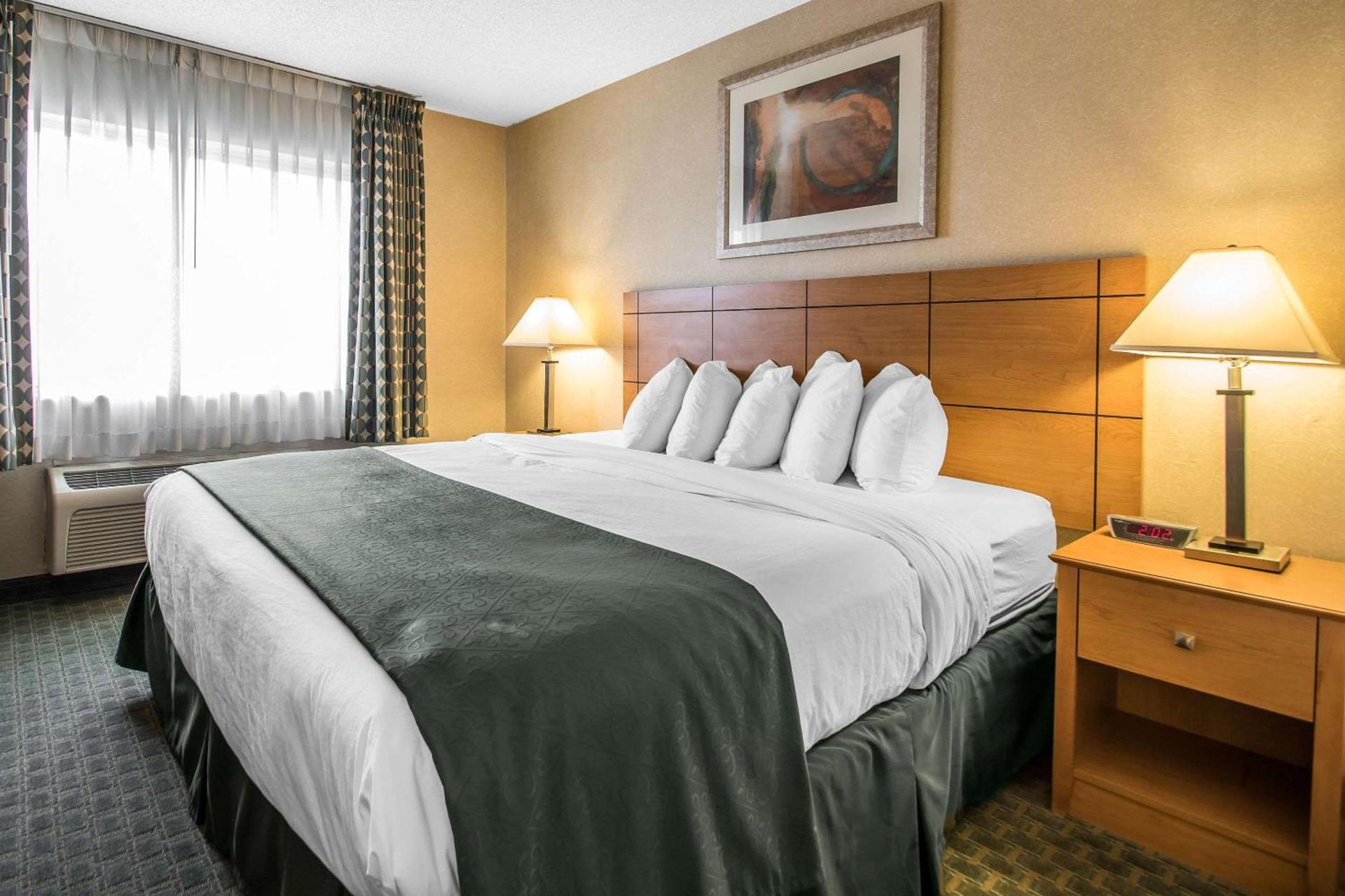 Quality Inn Dubuque on Hwy 20 photo 19