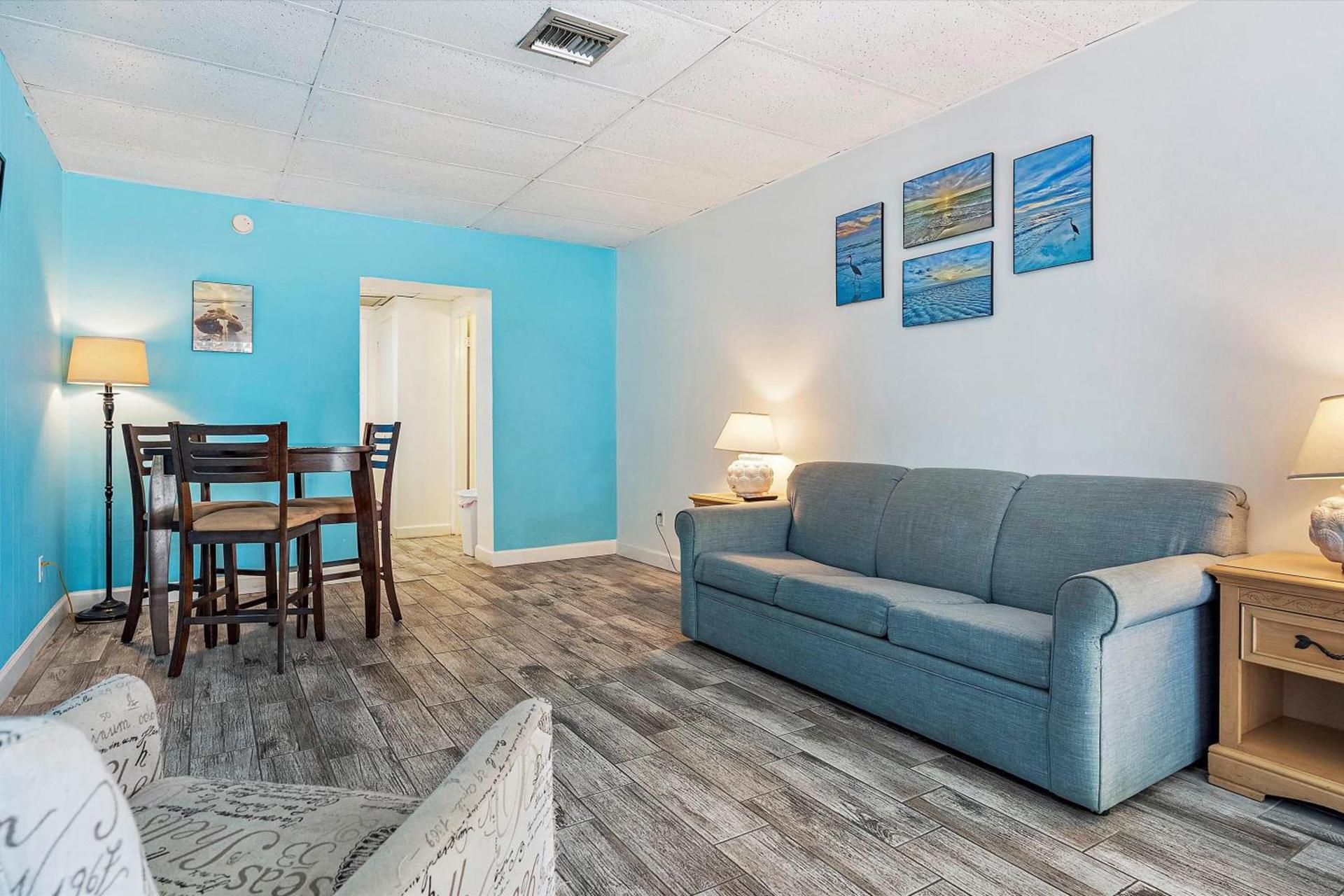 Malibu Resort Motel photo 42