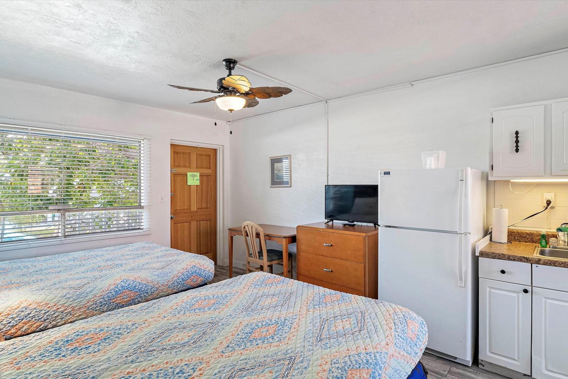 Malibu Resort Motel photo 21